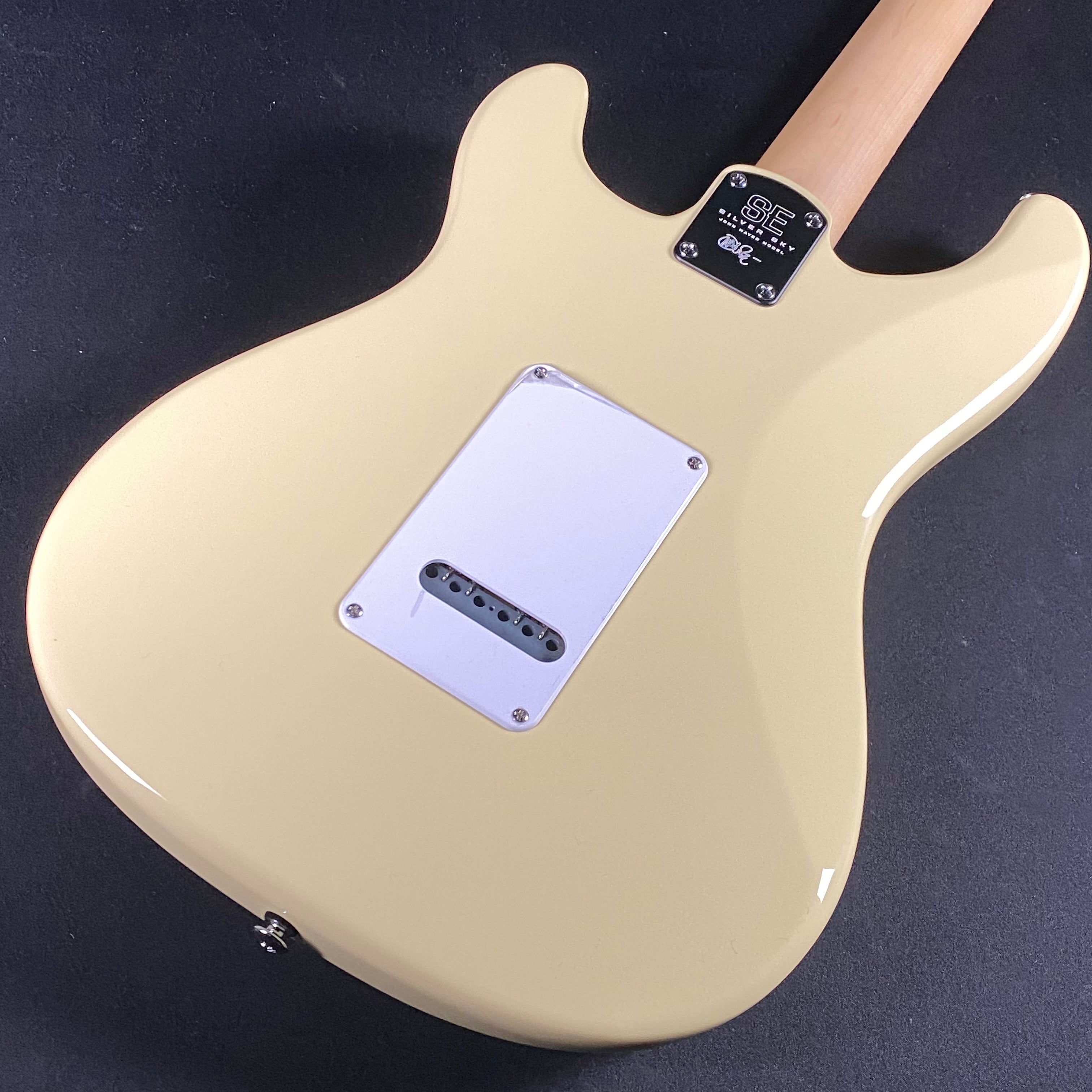 Paul Reed Smith, PRS Silver Sky- Moon White (CTIG001044) (SALE) - Metronome Music Inc.