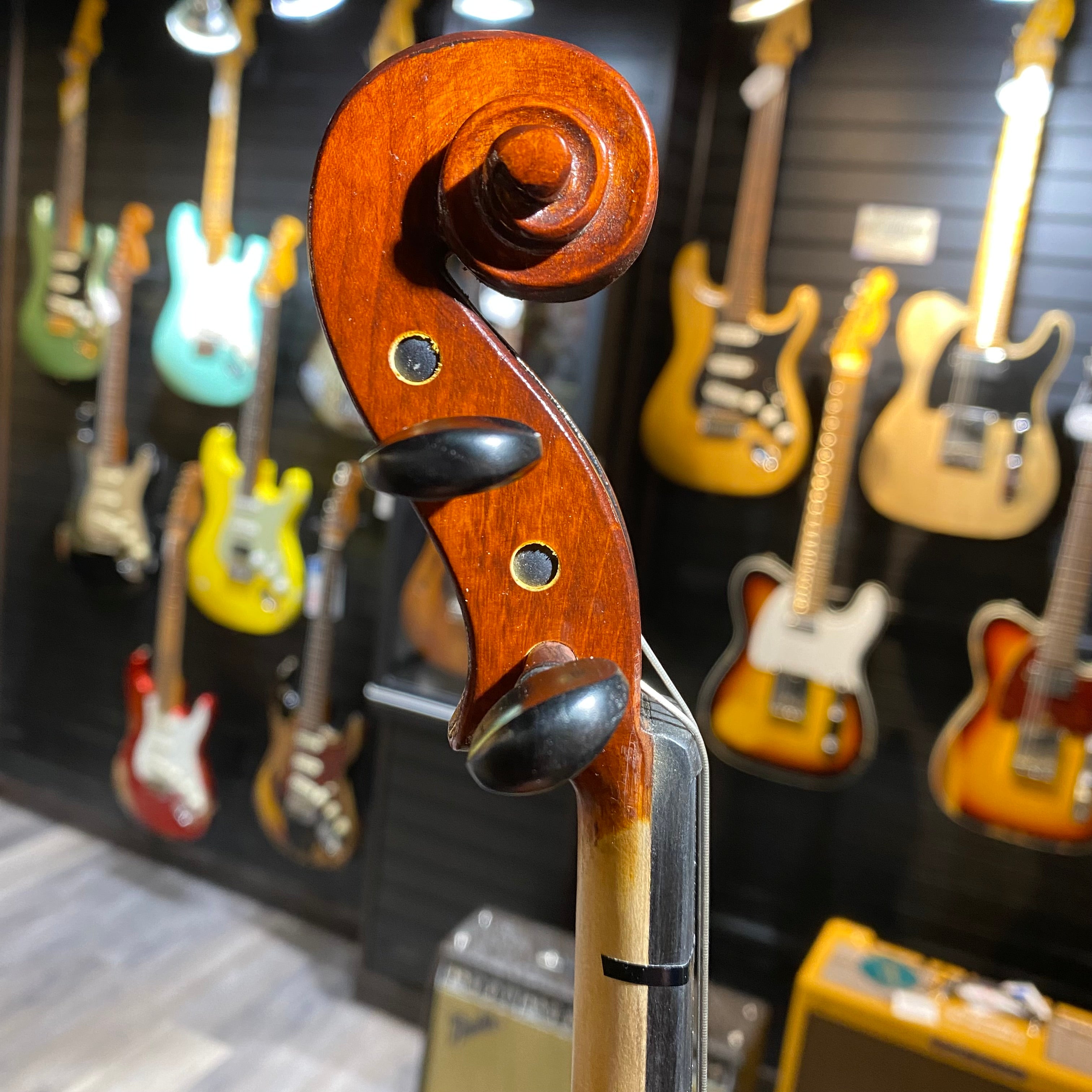 Core Academy 1/2 Viola Outfit with case and bow (USED) - Metronome Music Inc.