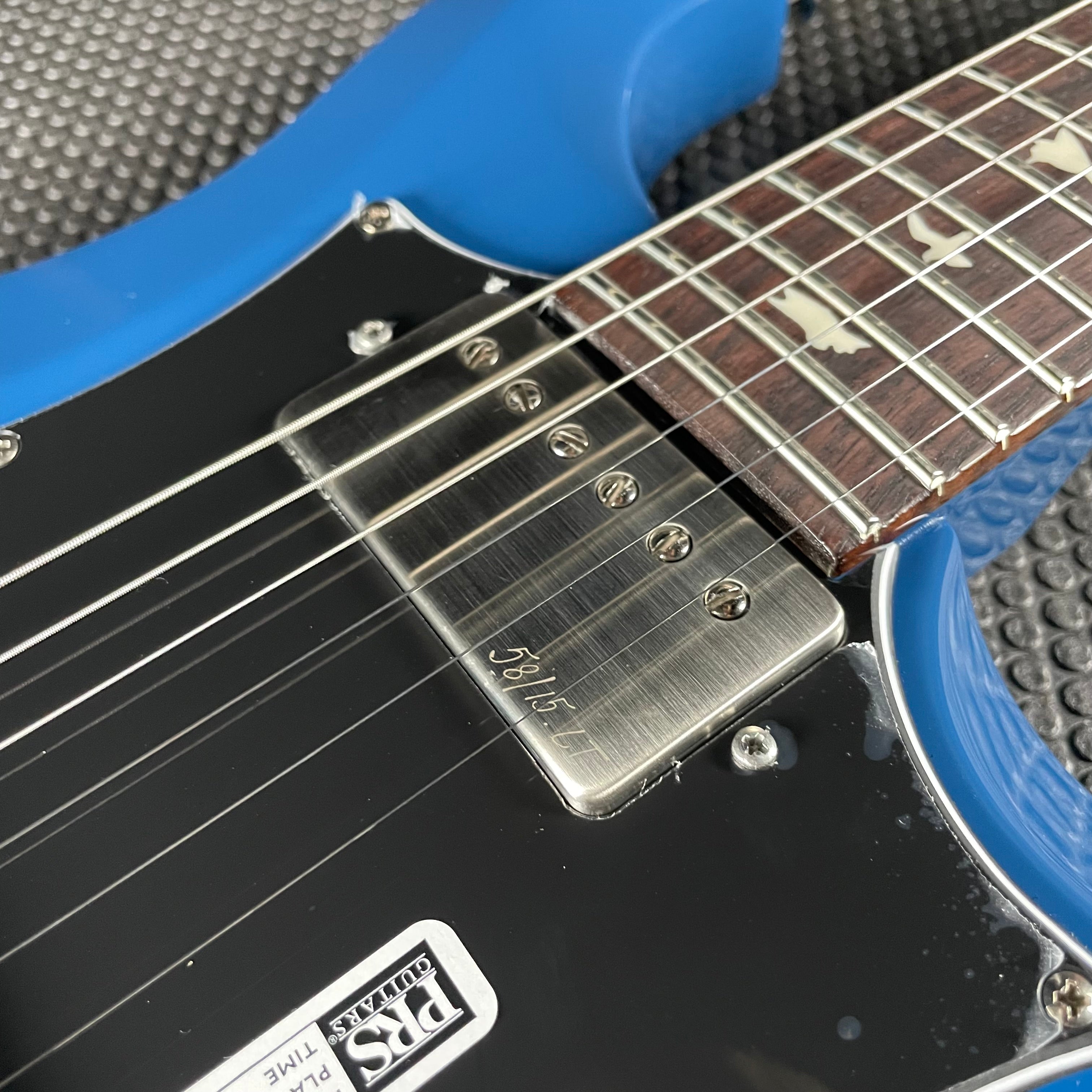 PRS S2 Standard 22 w/Gig Bag - Space Blue - Metronome Music Inc.