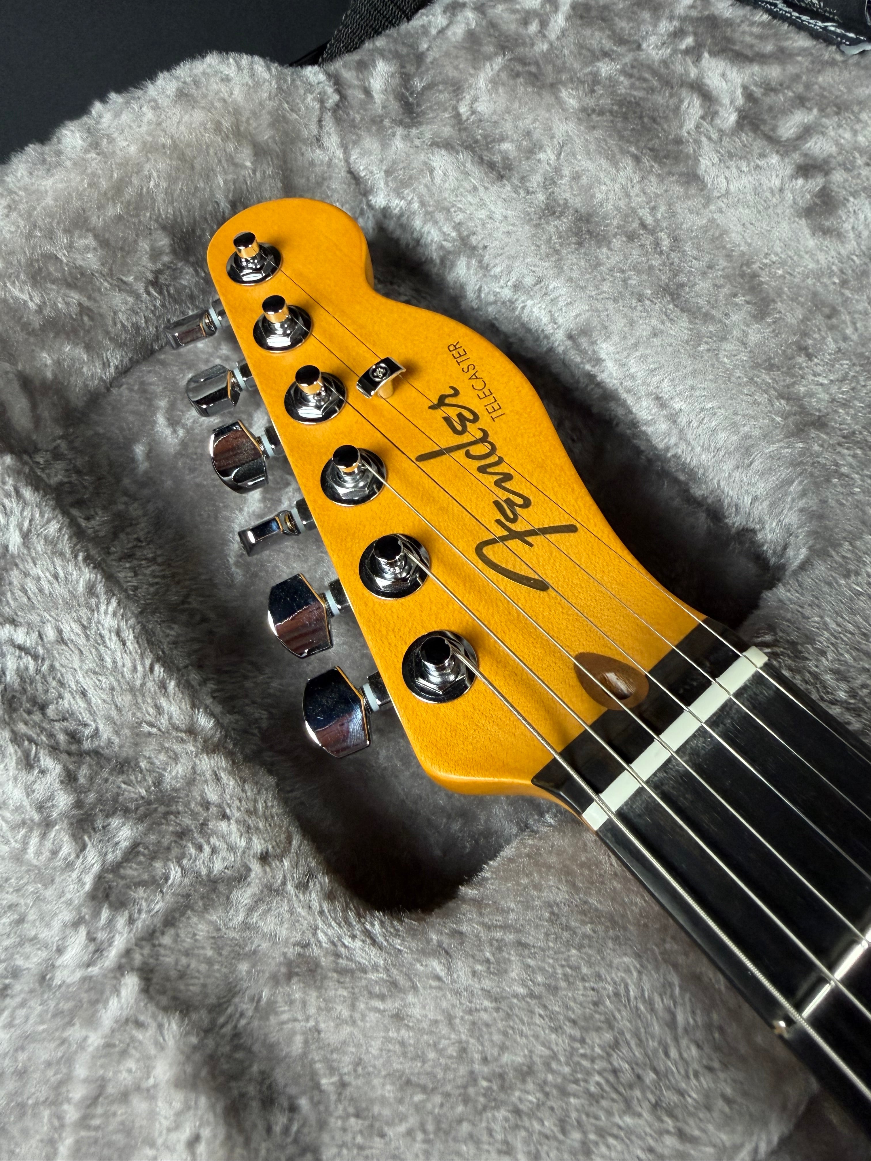 Fender American Ultra II Telecaster, Ebony - Texas Tea (2026)