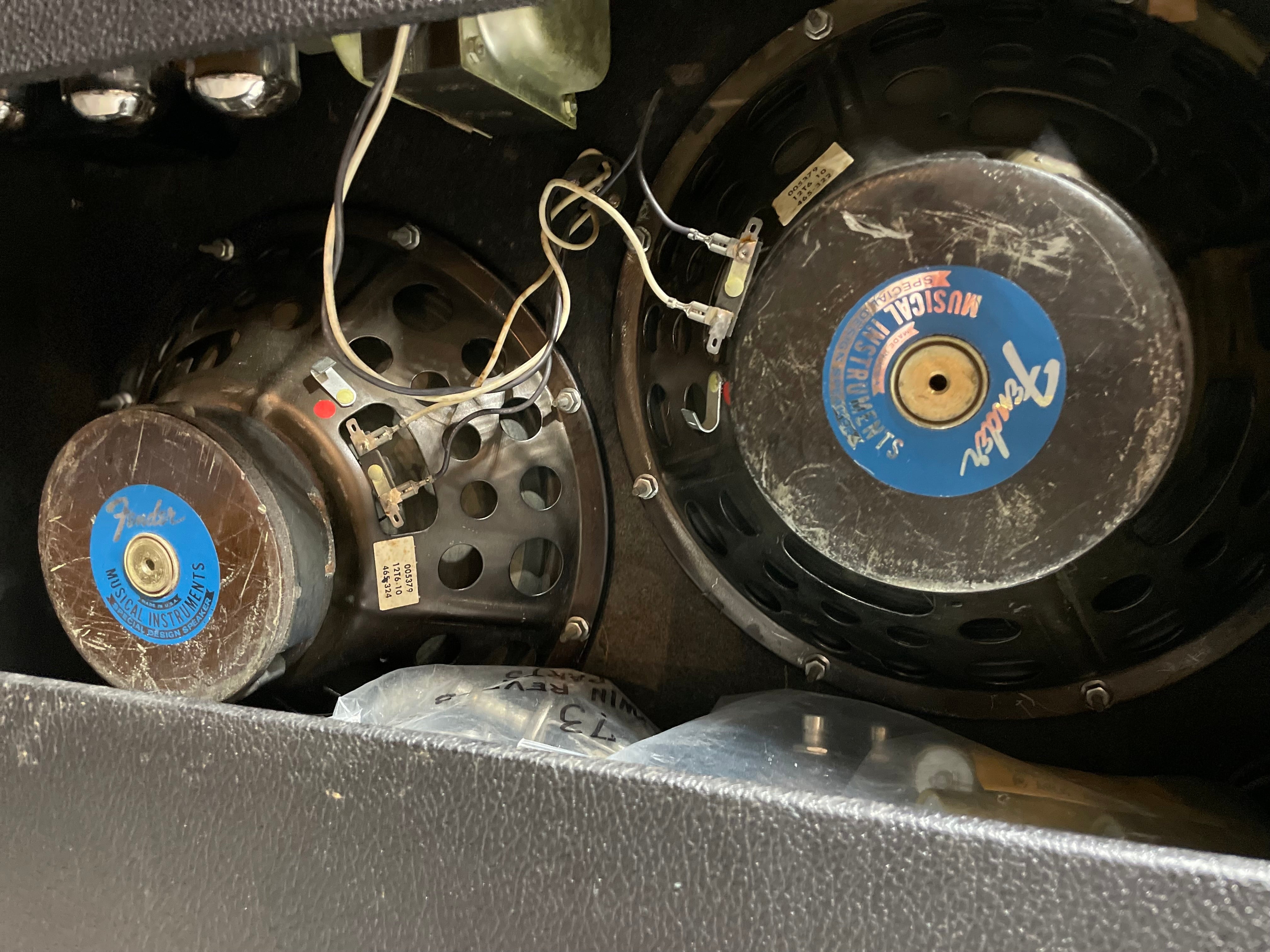 Fender Twin Reverb 100-Watt 2x12" Guitar Combo (1973) - Metronome Music Inc.