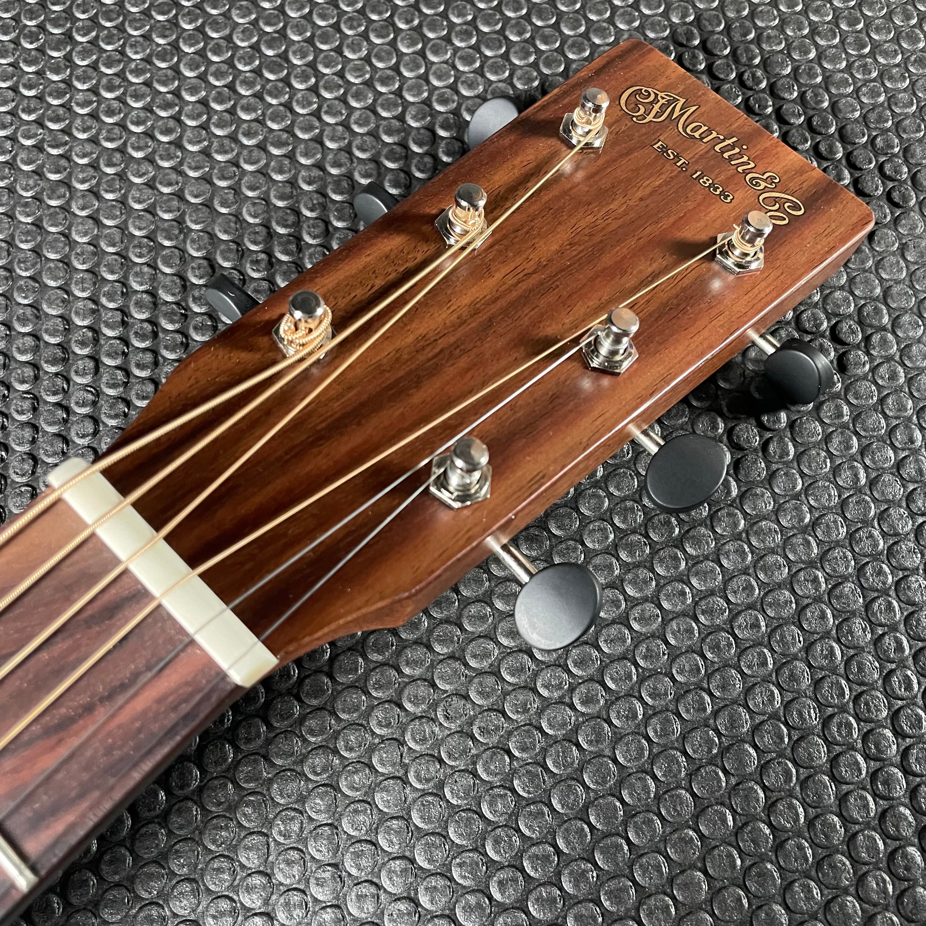 Martin 15 Series 00-15M w/Softshell Case, Mahogany - Satin - Metronome Music Inc.