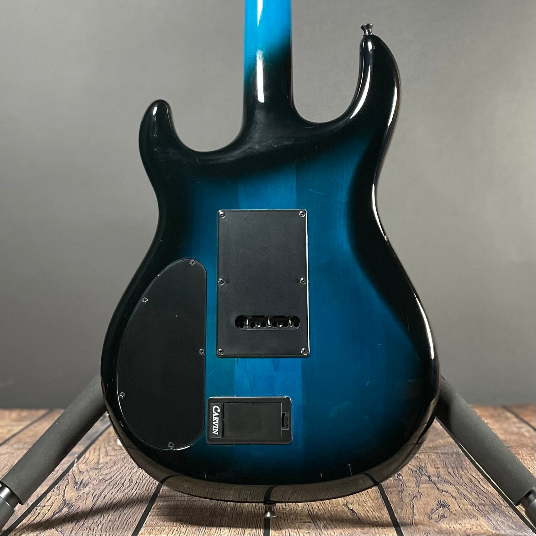 Carvin DC-400T w/Original Case - Blue Burst (2000s) - Metronome Music Inc.