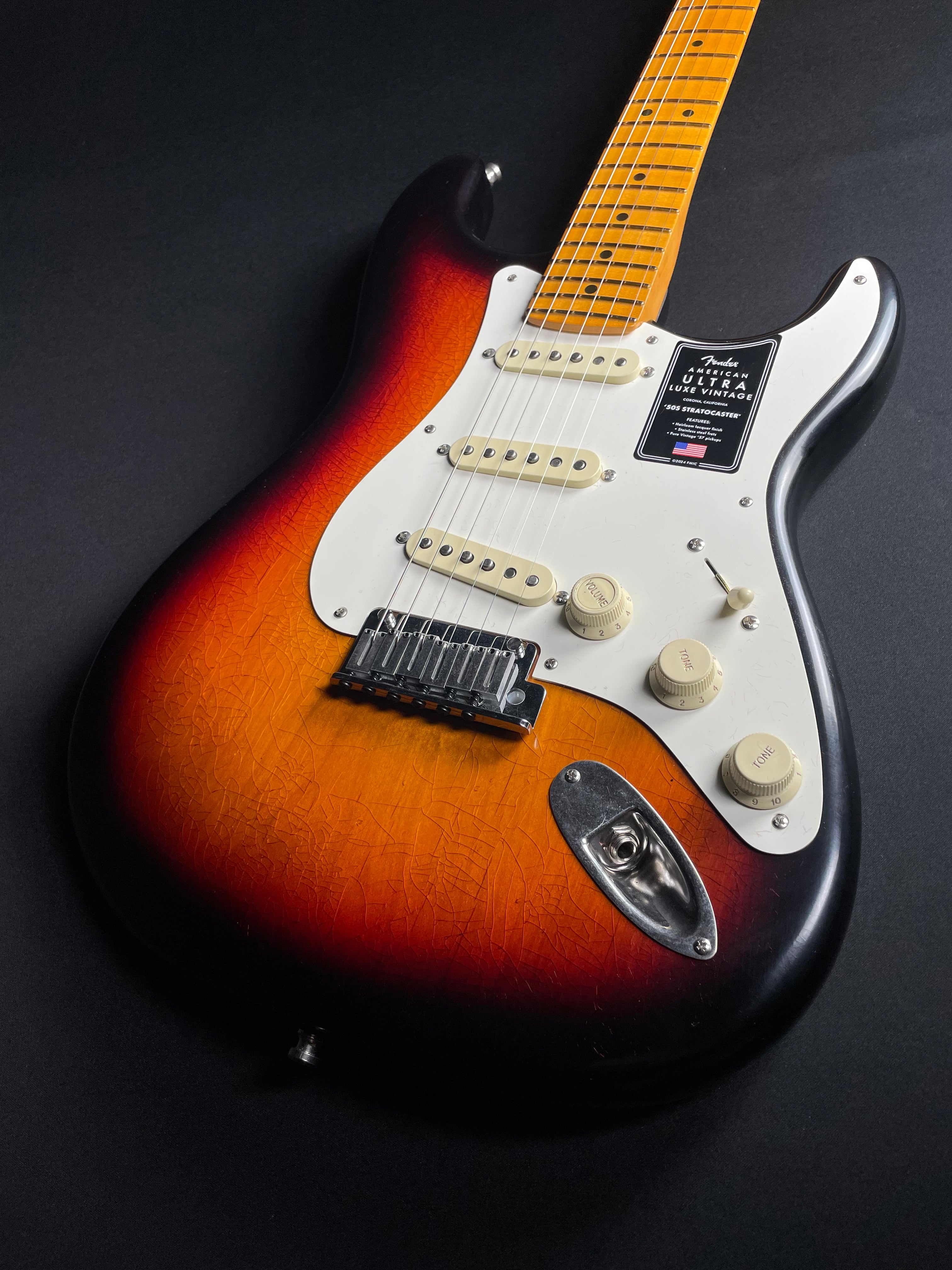 Fender American Ultra Luxe Vintage '50s Stratocaster - 3-Color Sunburst - Metronome Music Inc.