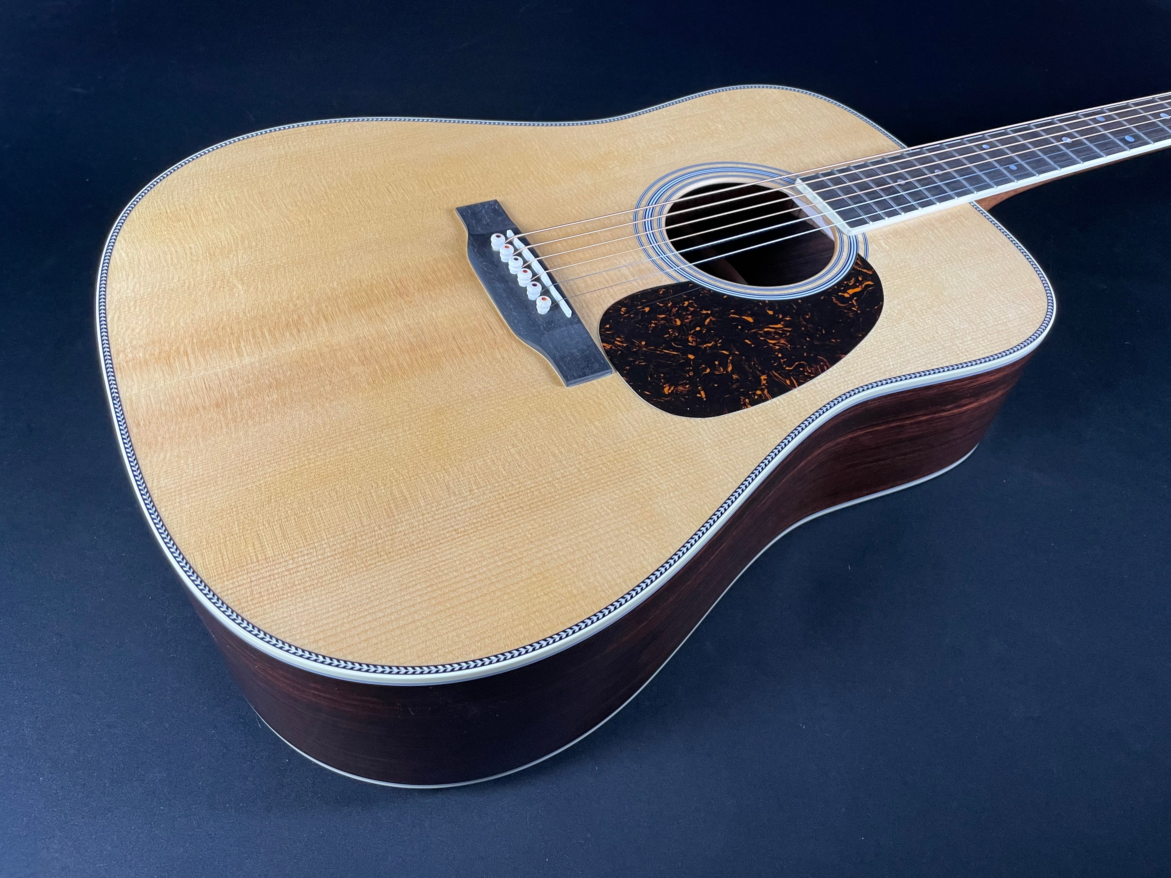 Martin HD-35 Standard w/Hardshell Case - Natural (2025)