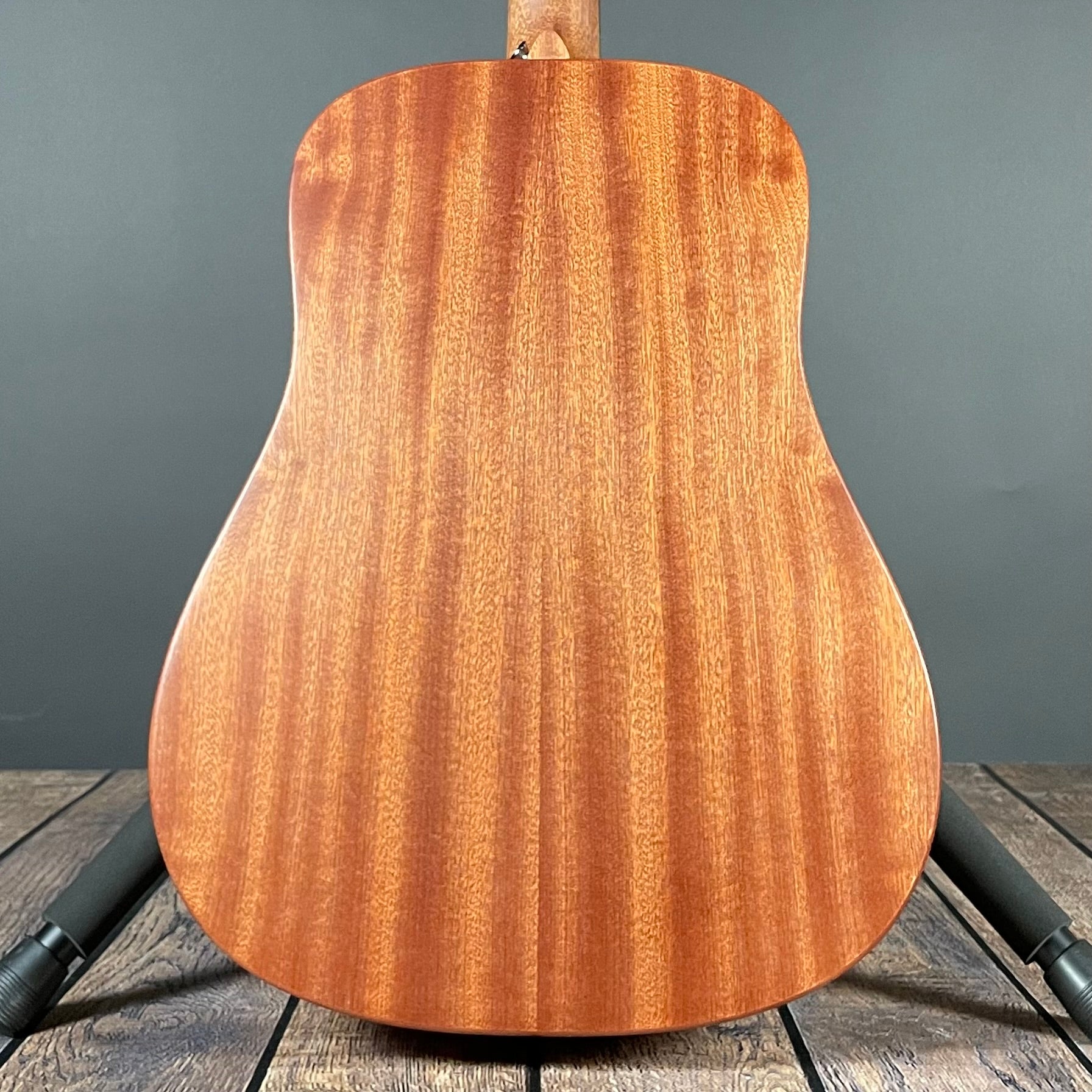 Martin DJr-10 Dreadnought Junior w/Bag - Natural - Metronome Music Inc.