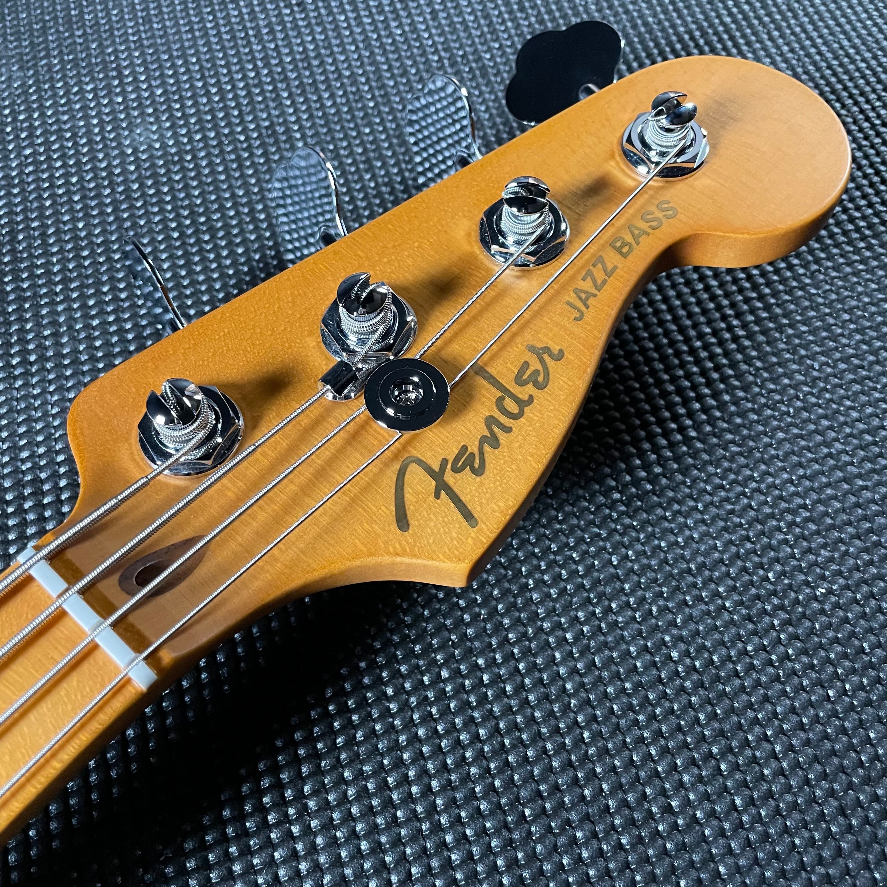 Fender American Ultra II Jazz Bass, Maple - Sinister Red - Metronome Music Inc.