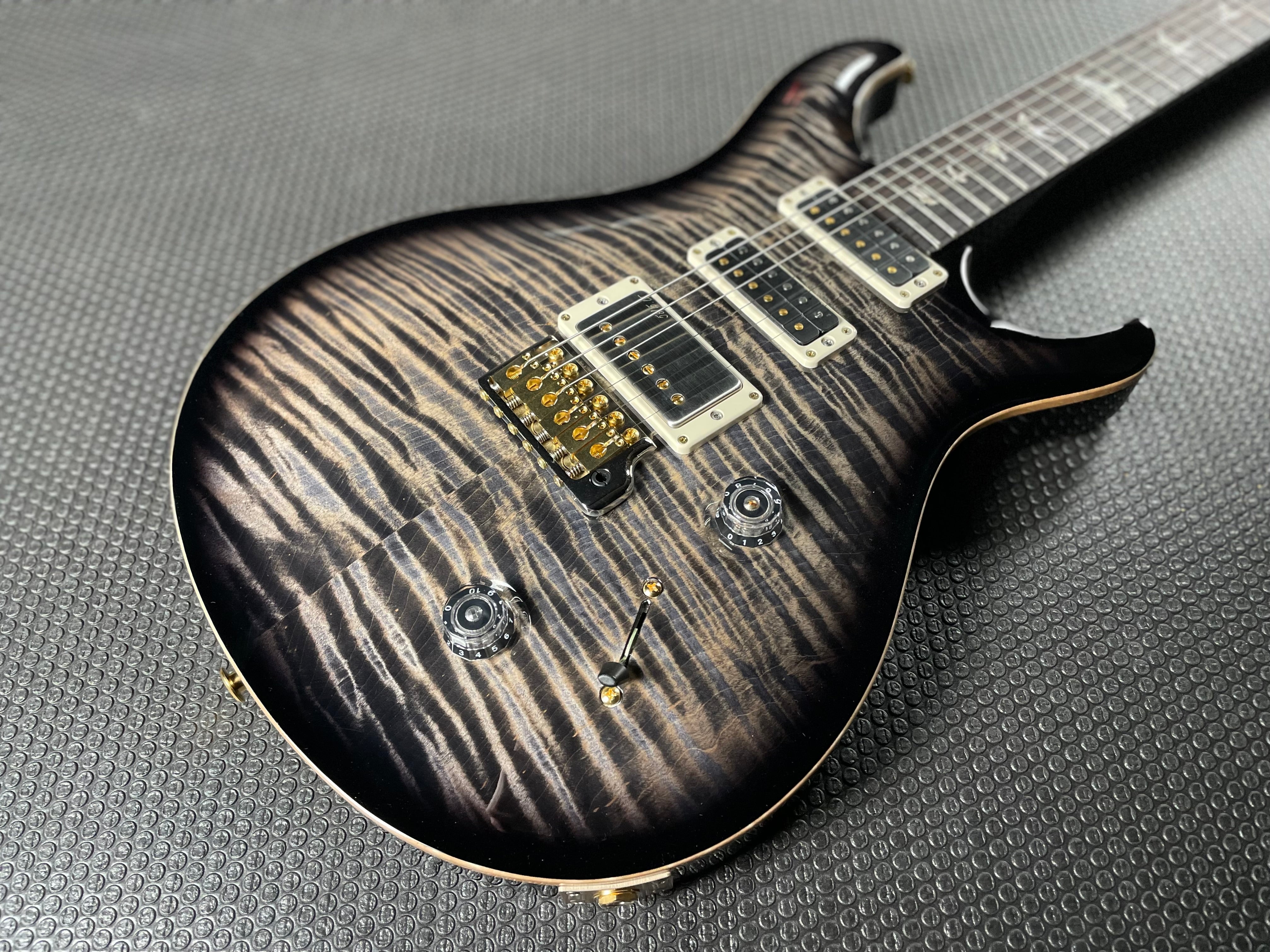 PRS Core Studio, 10-Top 58/15 Pickups - Charcoal Burst - Metronome Music Inc.