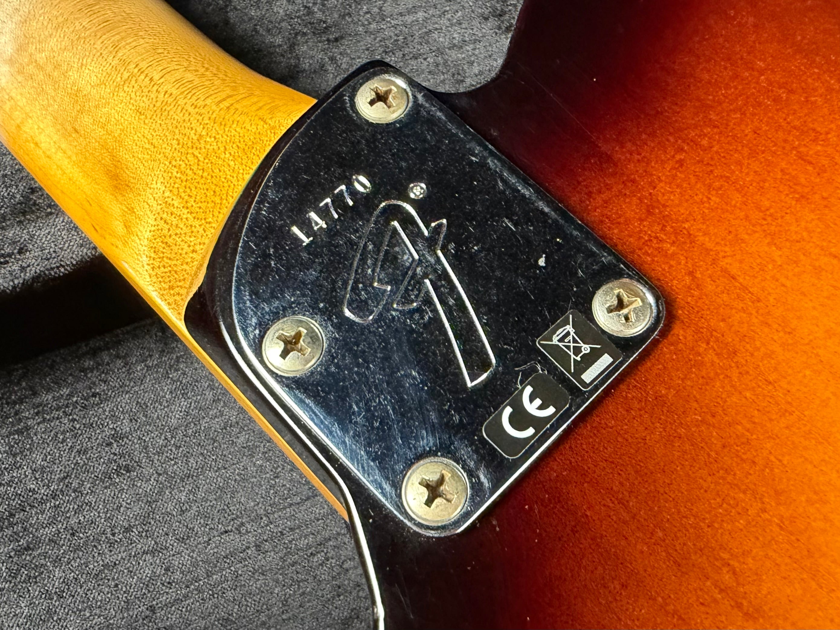 Fender Custom Shop Postmodern Telecaster Journeyman - Wide Fade 2-Color Sunburst