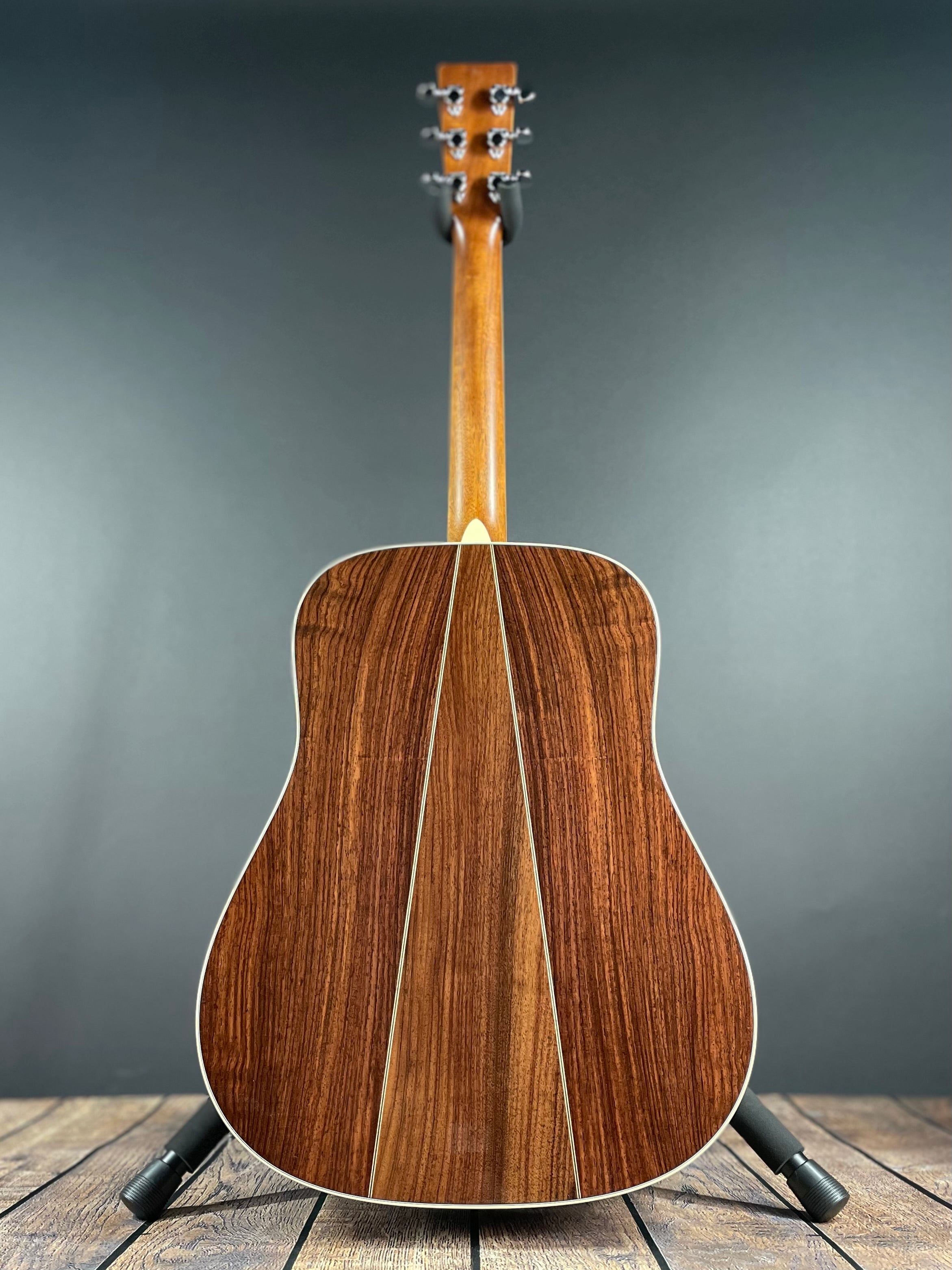 Martin D-35 Standard w/Hardshell Case - Natural (2025) - Metronome Music Inc.