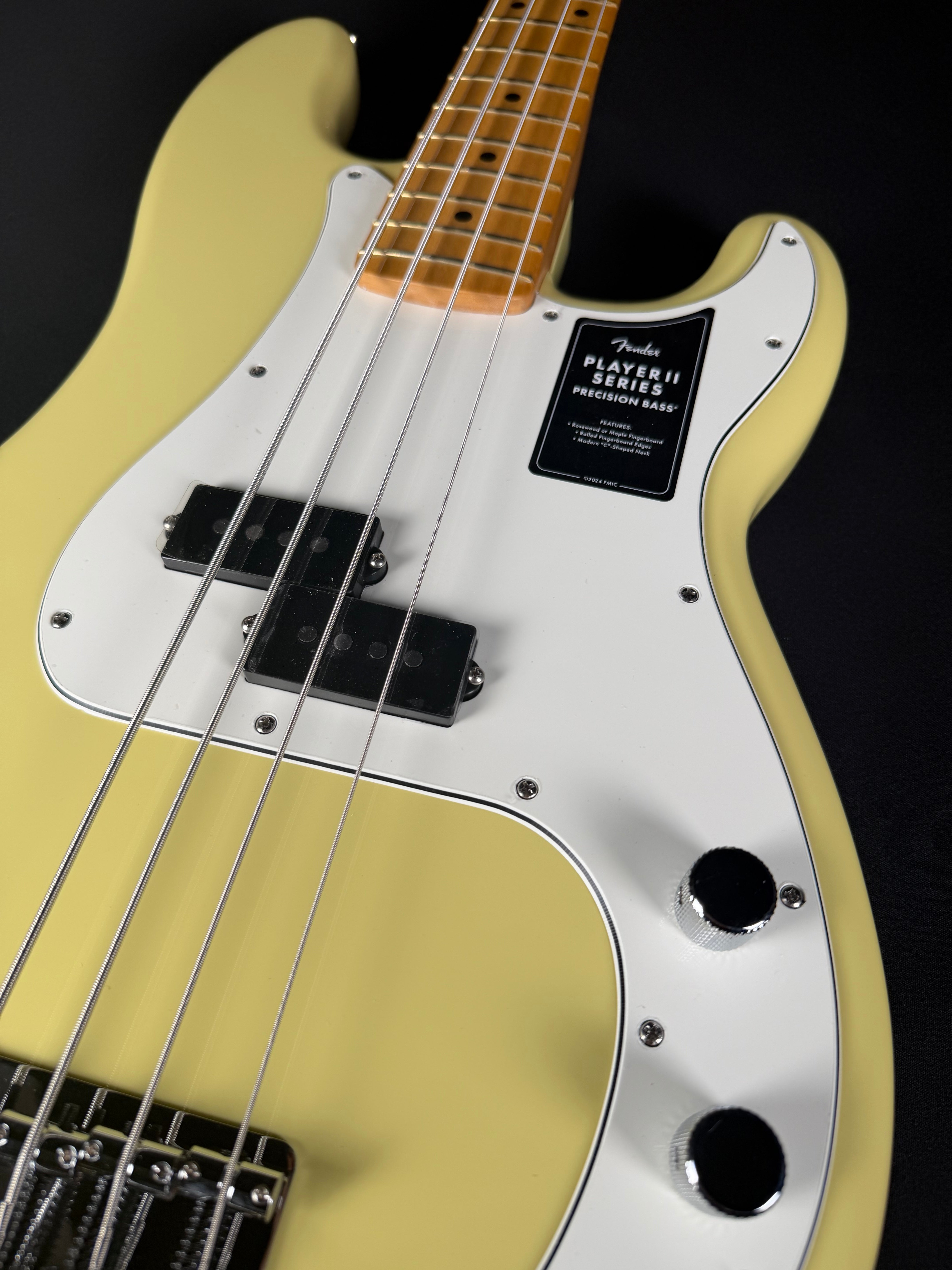 Fender Player II Precision Bass, Maple - Hialeah Yellow