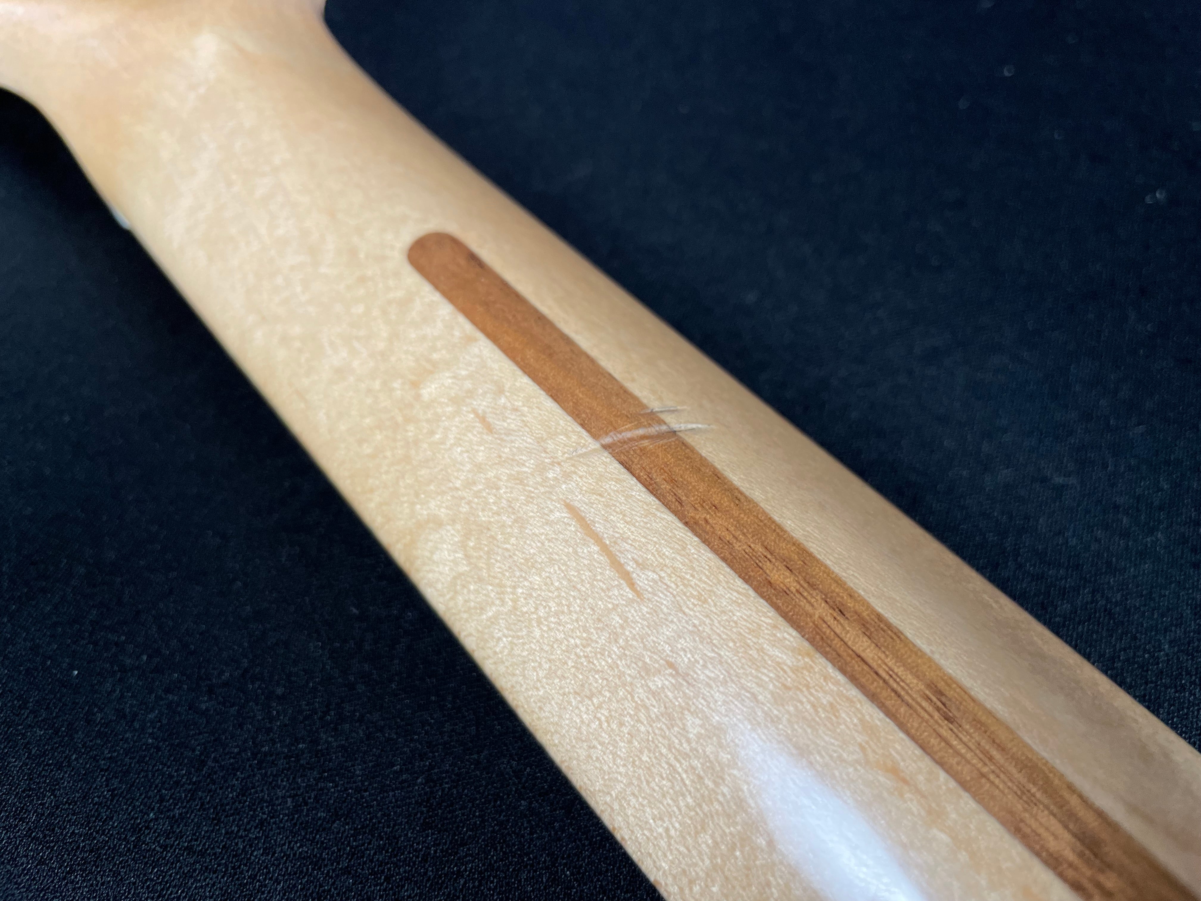 Fender Eric Clapton Stratocaster w/OHSC - Candy Green (2008) - Metronome Music Inc.