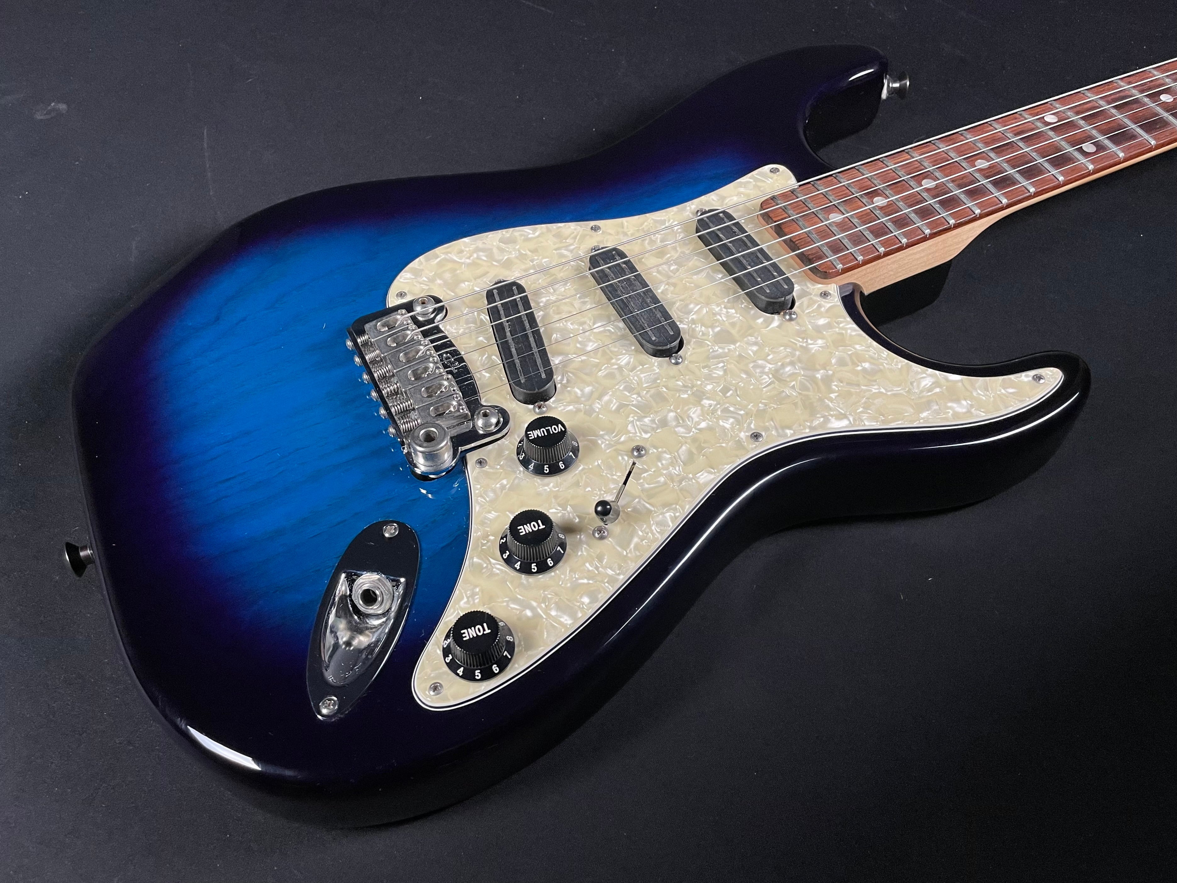 Fullerton USA Deluxe Legacy with Rosewood Fretboard - Blue Burst