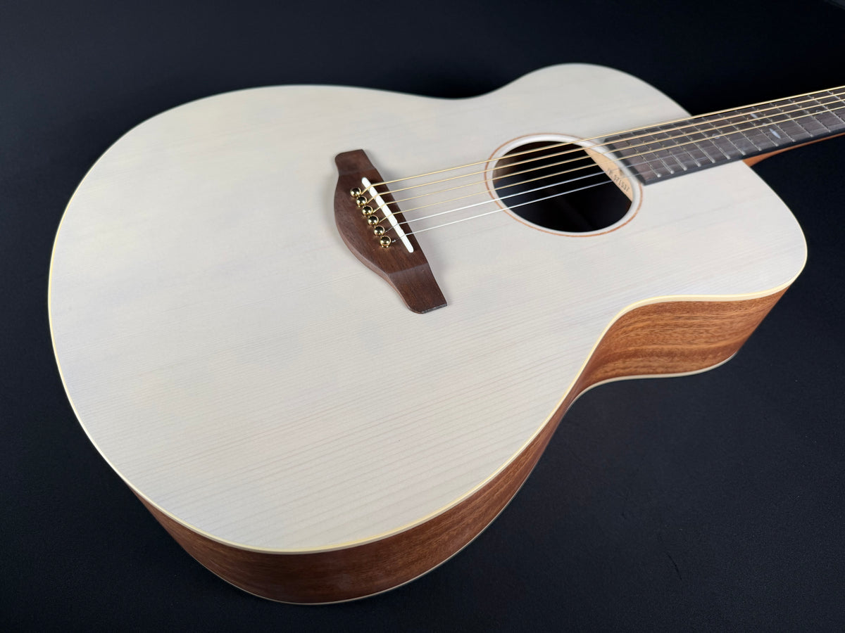 Yamaha Storia I Acoustic-Electric Guitar