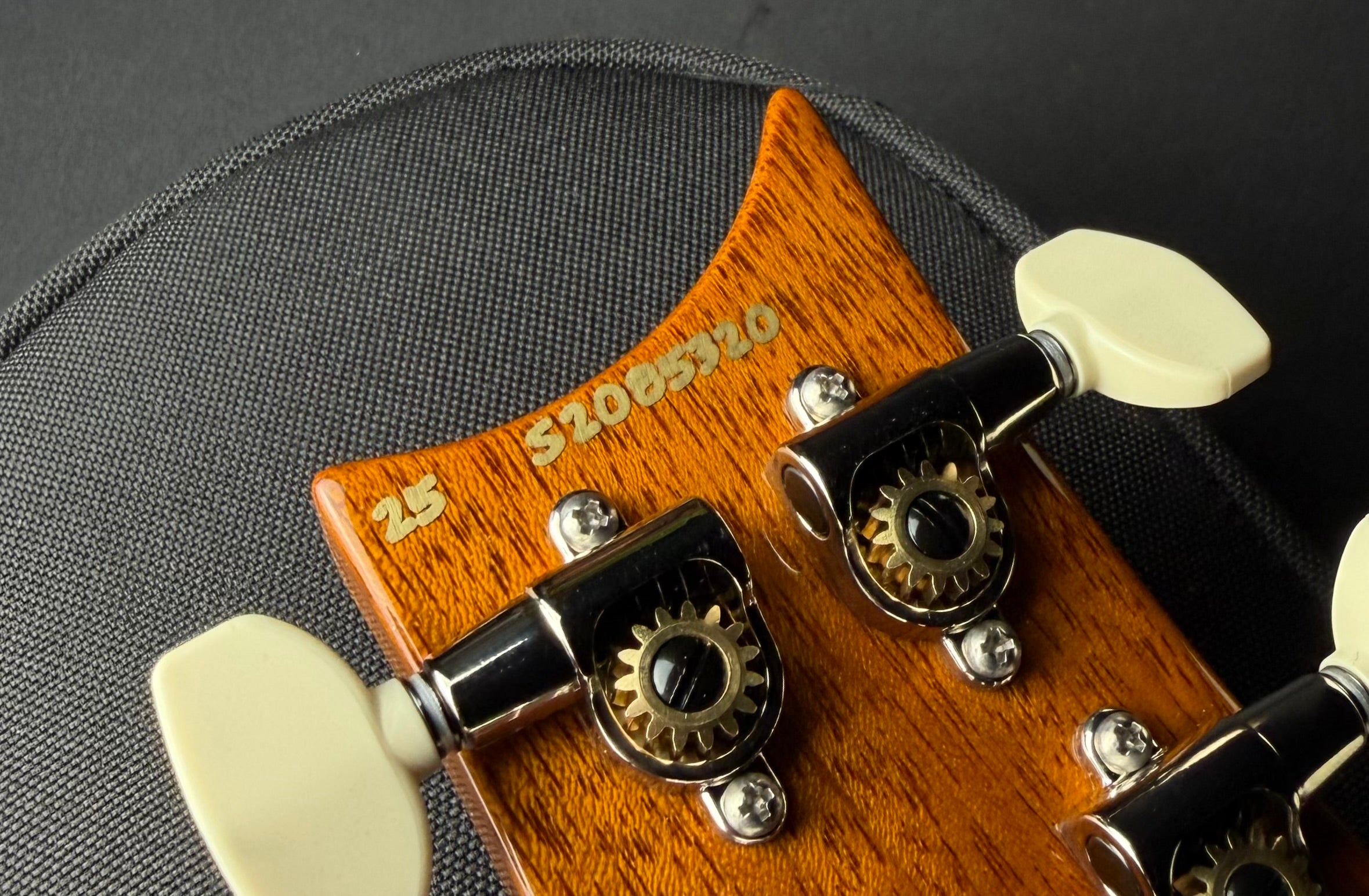 PRS S2 Studio - Vintage Natural
