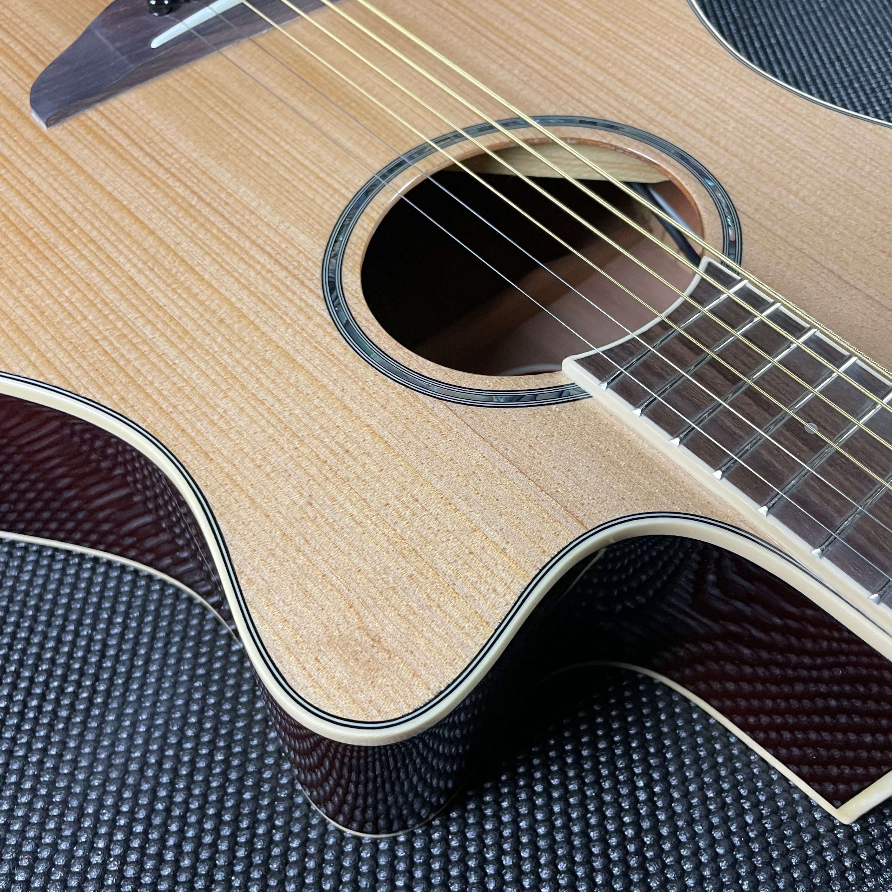 Yamaha APX600 Thinline Acoustic- Natural - Metronome Music Inc.