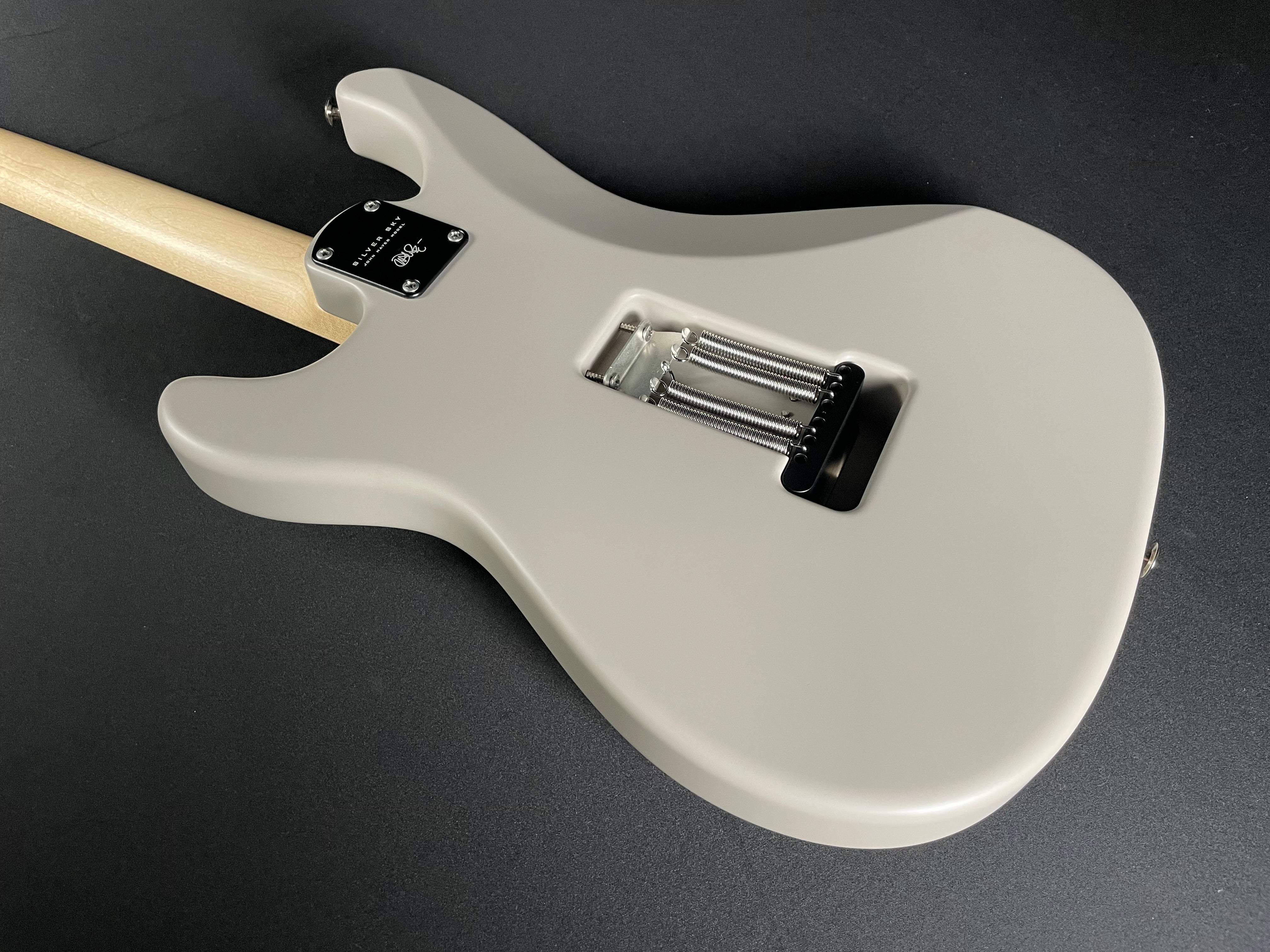 PRS Silver Sky Maple w/Gig Bag - Moc Sand - Metronome Music Inc.