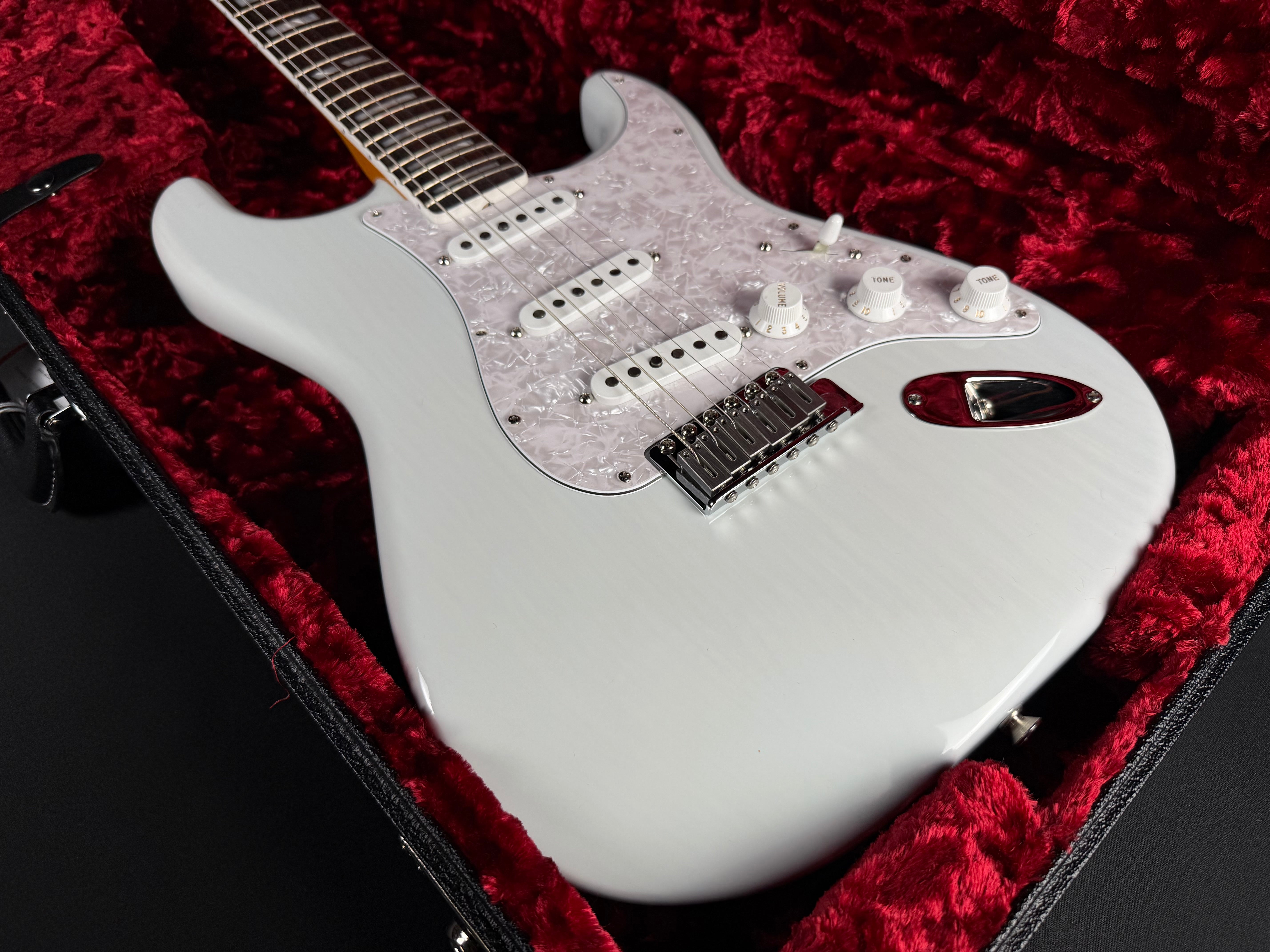 Fender Kenny Wayne Shepherd Stratocaster - Transparent Faded Sonic Blue (2026)