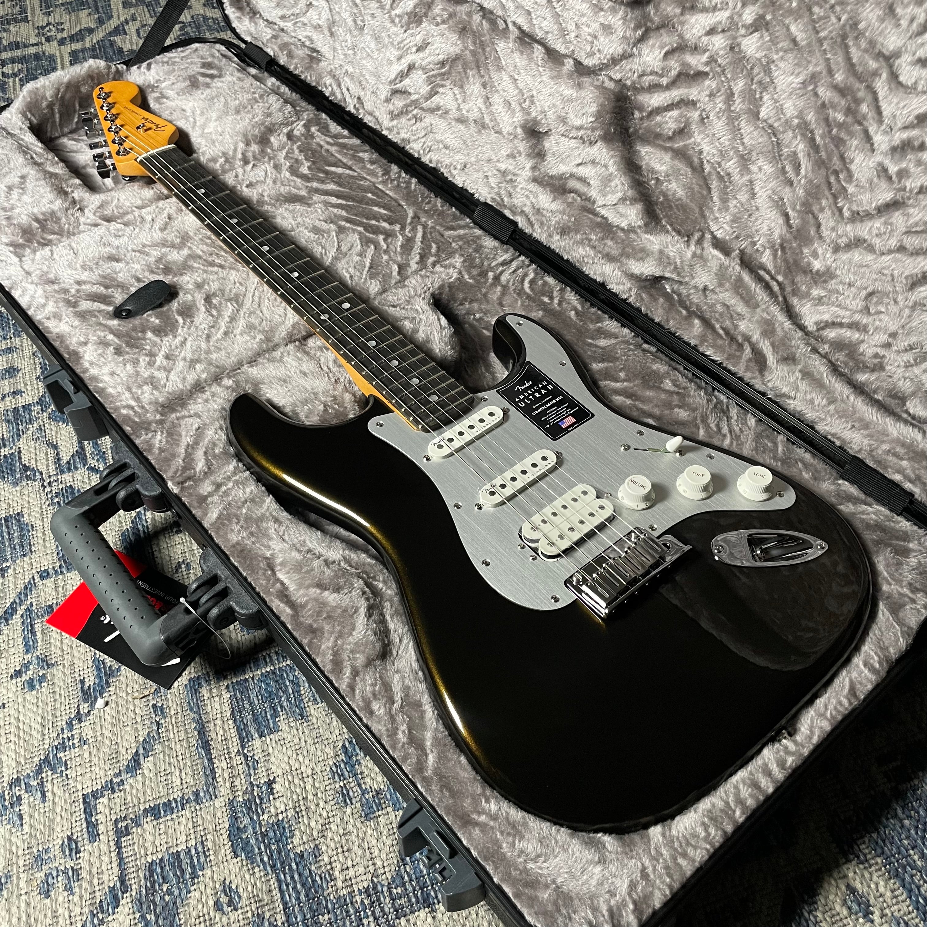 Fender American Ultra II Stratocaster HSS, Ebony- Texas Tea (8lbs 3oz) - Metronome Music Inc.