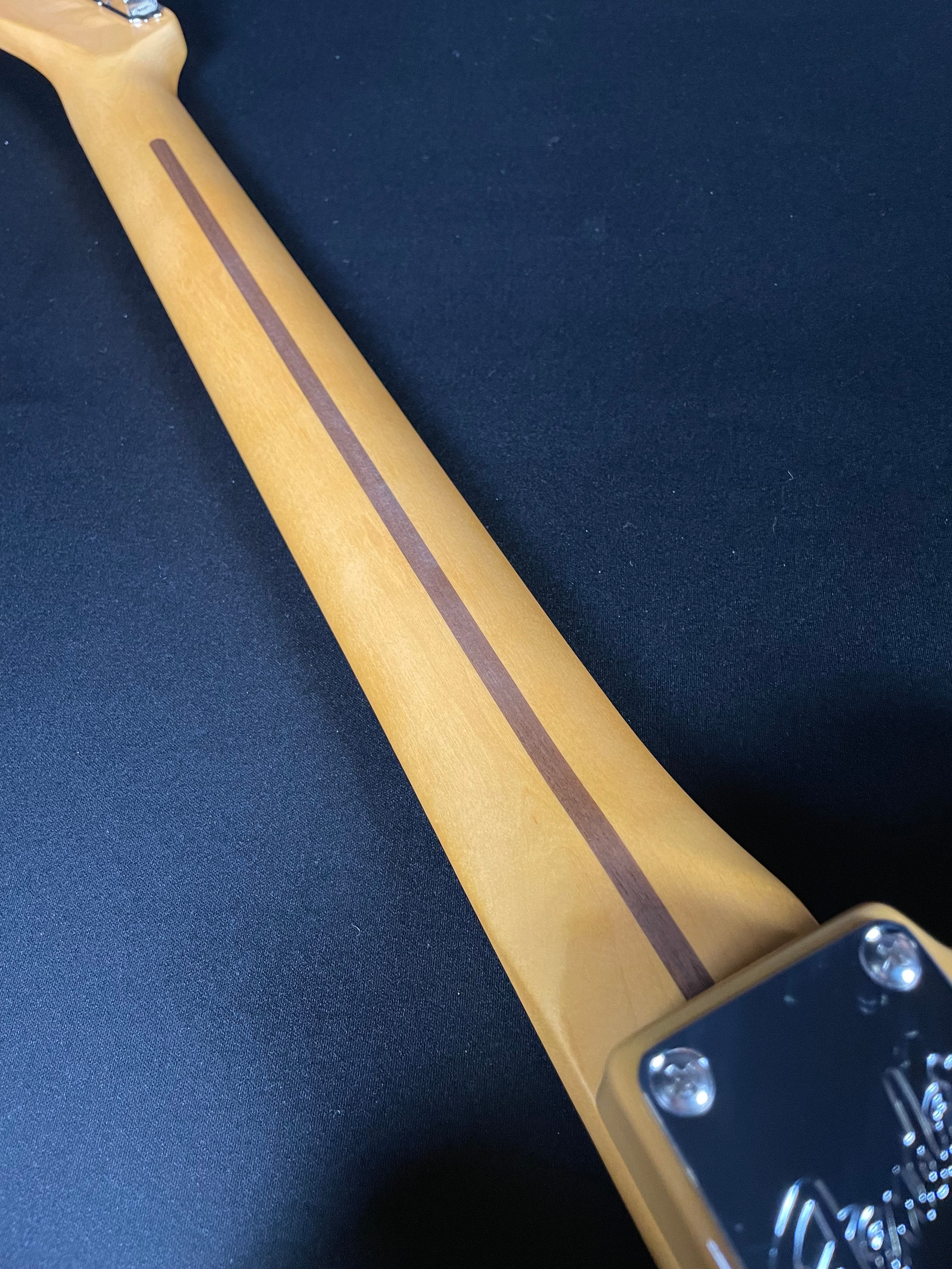 Fender American Professional Classic Telecaster - Butterscotch Blonde - Metronome Music Inc.