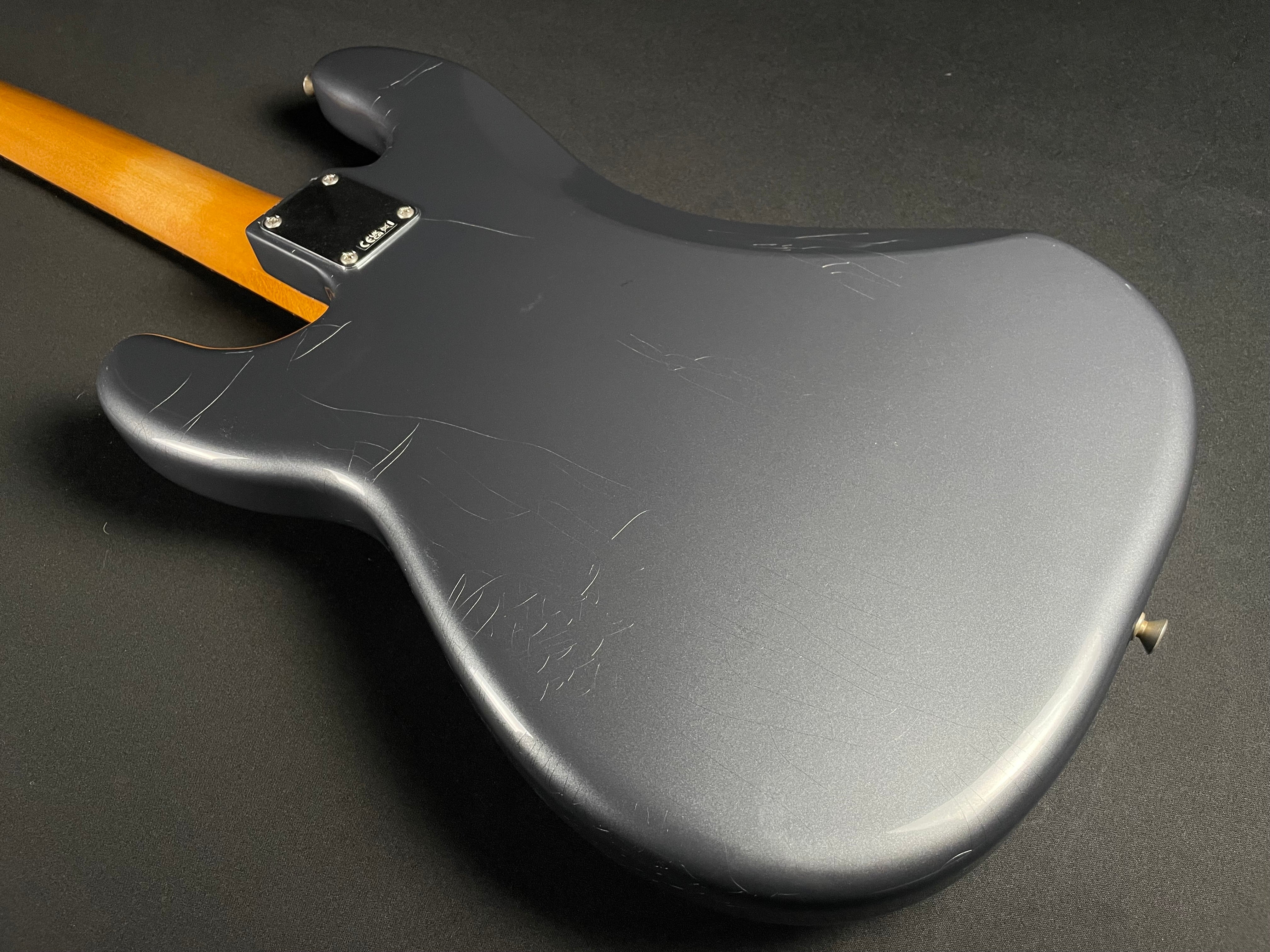 Fender Vintera II Road Worn '60s Precision Bass, Rosewood - Charcoal Frost Metallic - Metronome Music Inc.