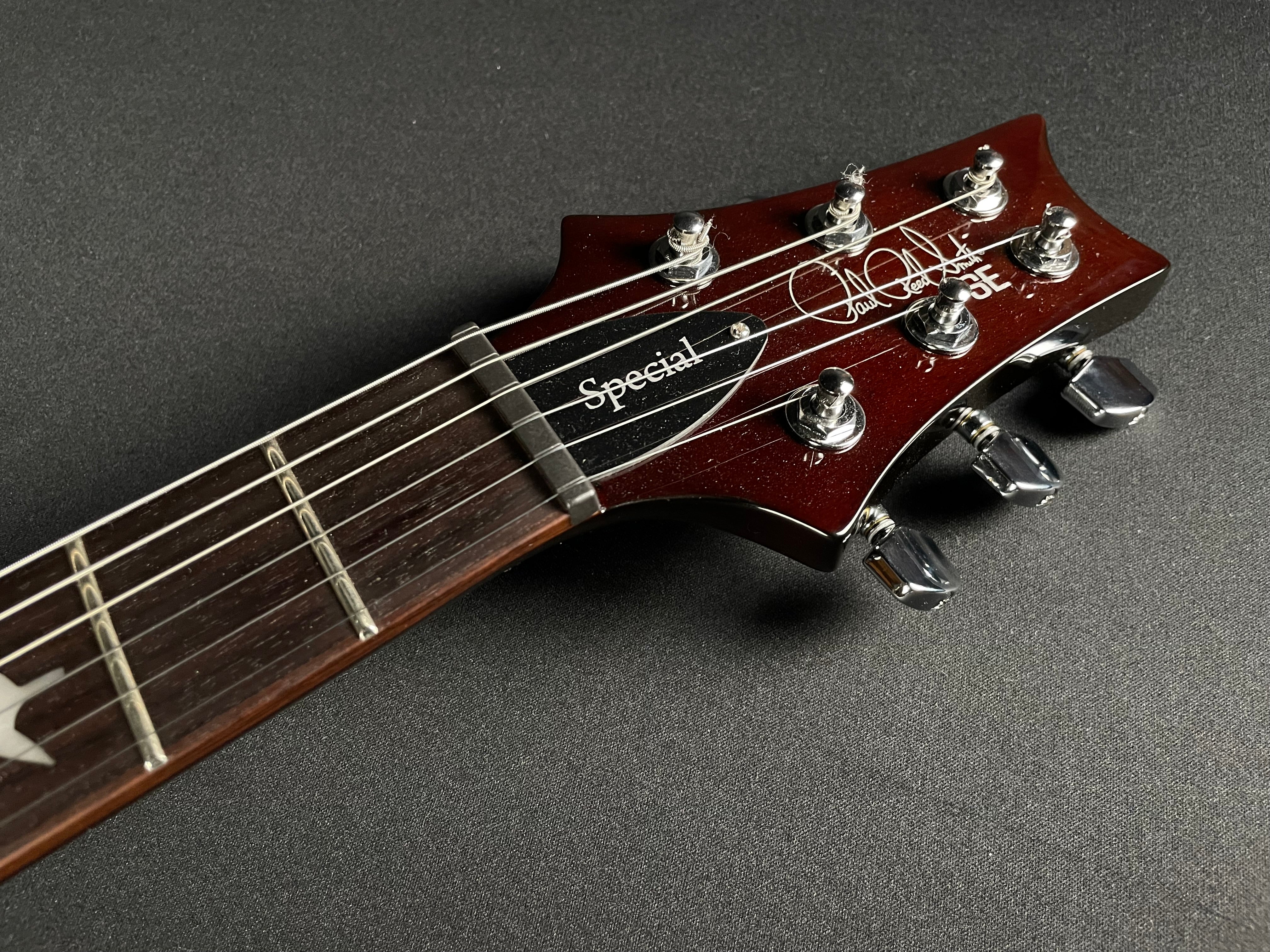 PRS SE Special Semi-Hollow w/Gig Bag - Orange Tiger Smokeburst - Metronome Music Inc.