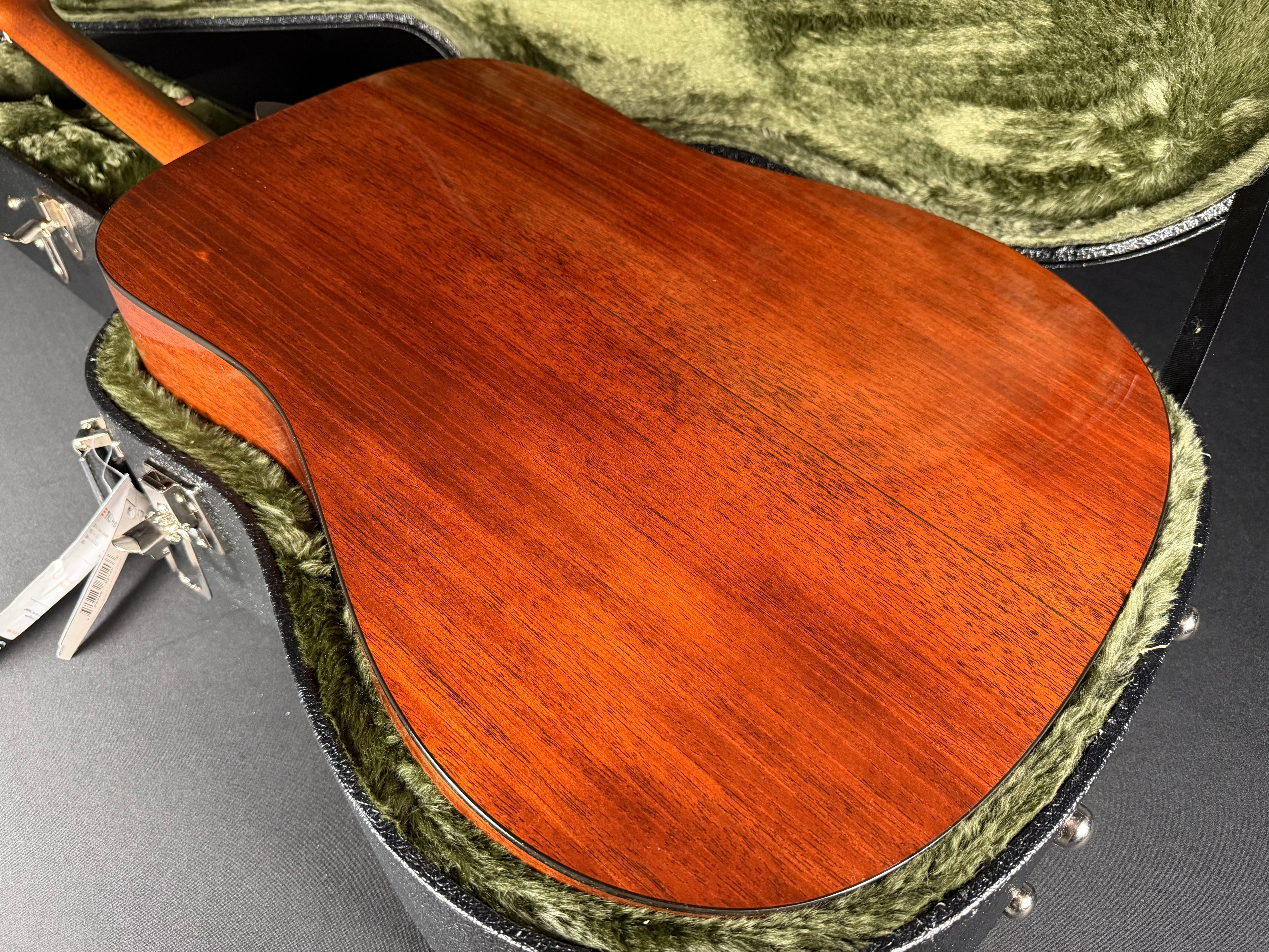 Martin Super D-18 w/Hard Case - Natural (2026) - Metronome Music Inc.