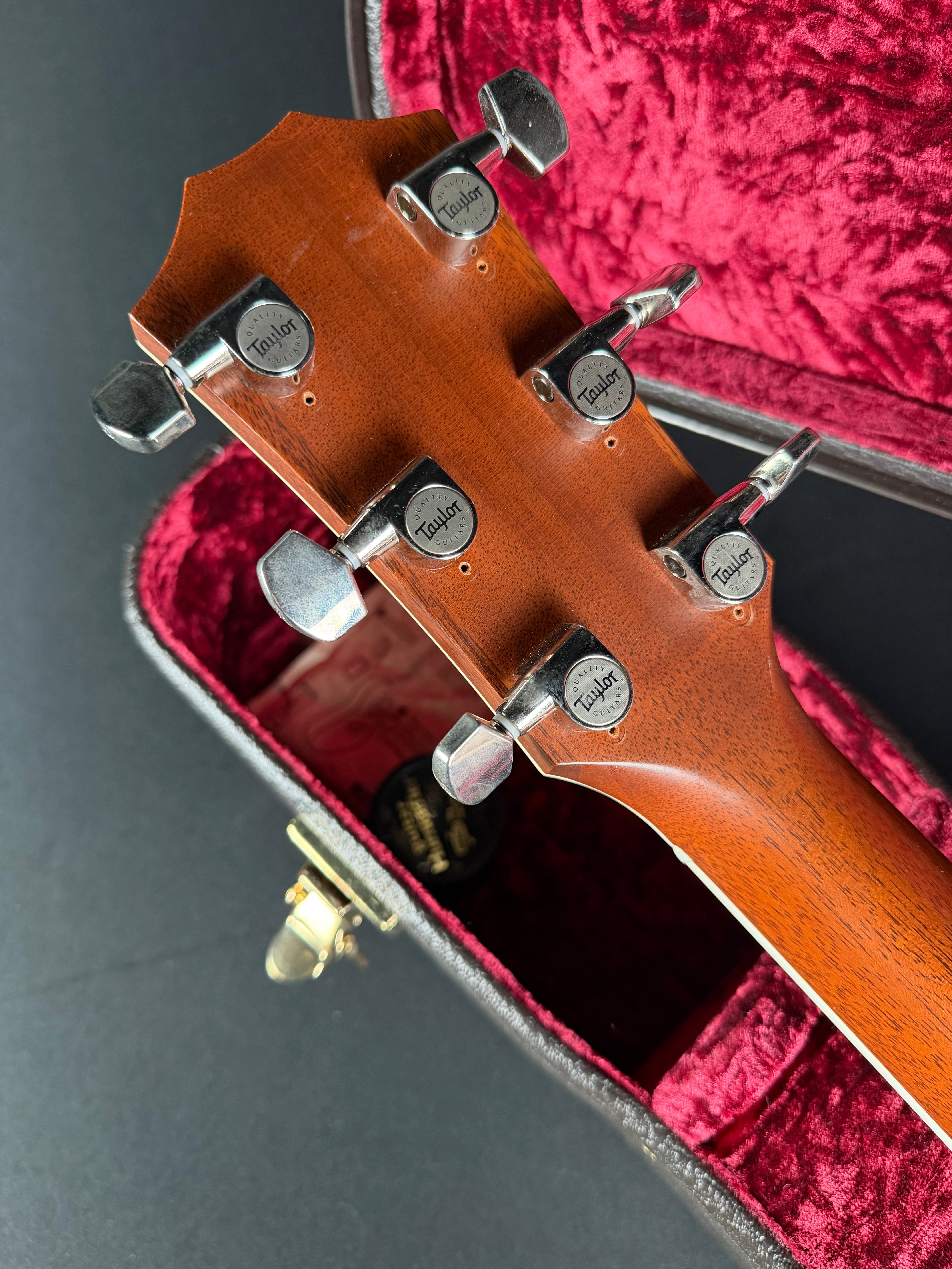 Taylor 814c w/OHSC ES1 Electronics - Natural (1996) - Metronome Music Inc.