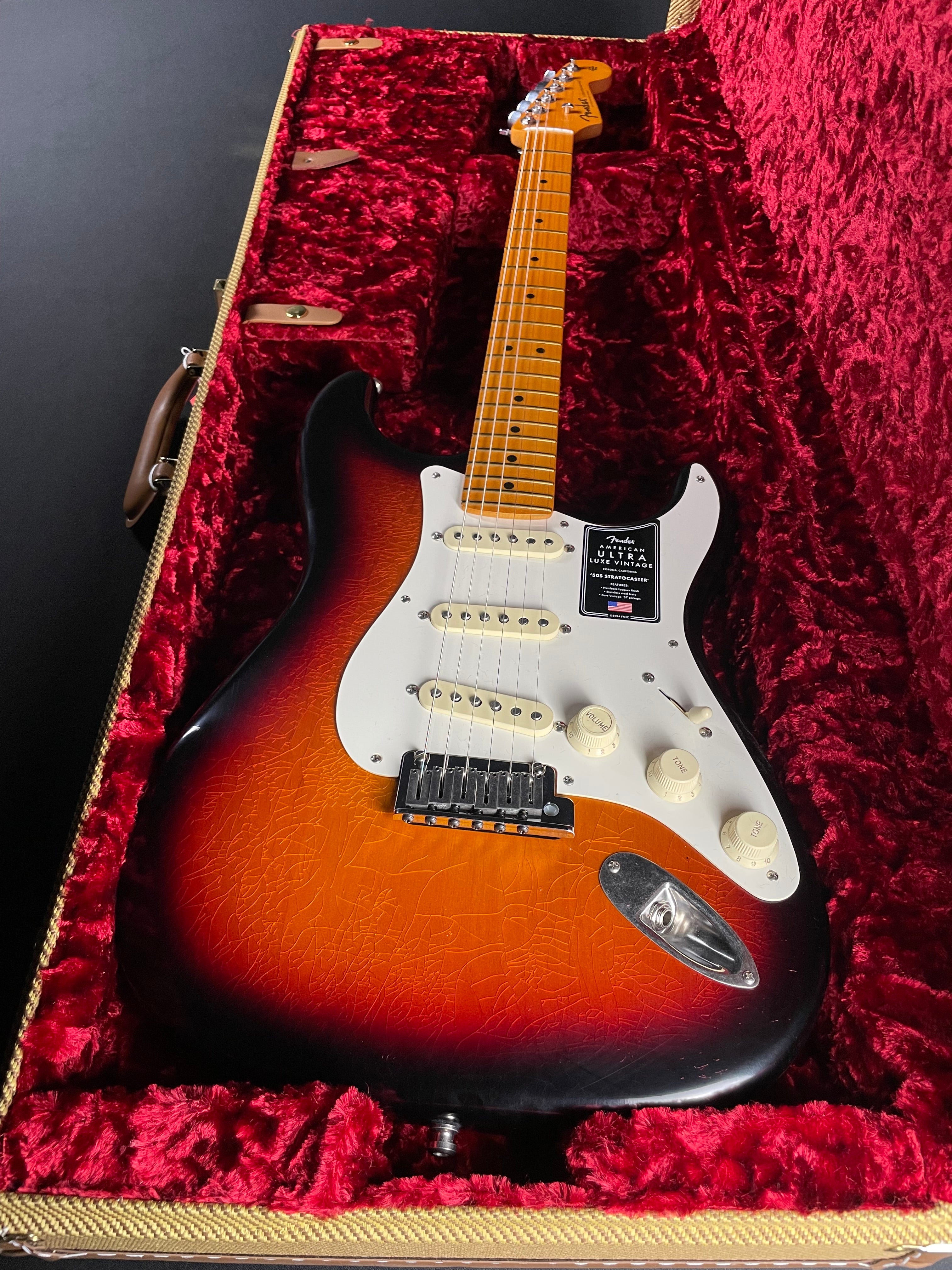 Fender American Ultra Luxe Vintage '50s Stratocaster - 3-Color Sunburst