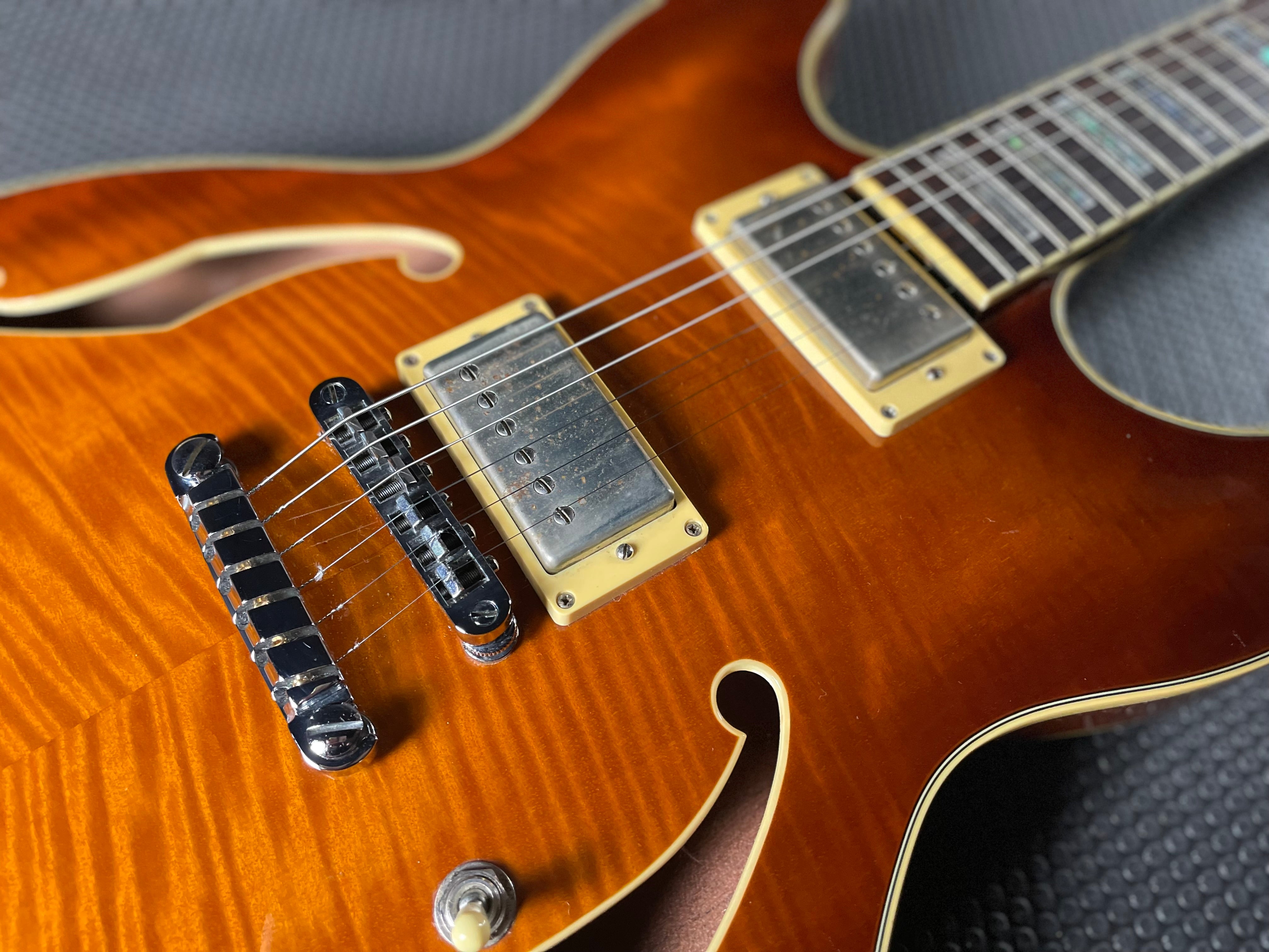 Ibanez Artcore AS87-VLS w/OHSC - Violin Sunburst (2006) - Metronome Music Inc.