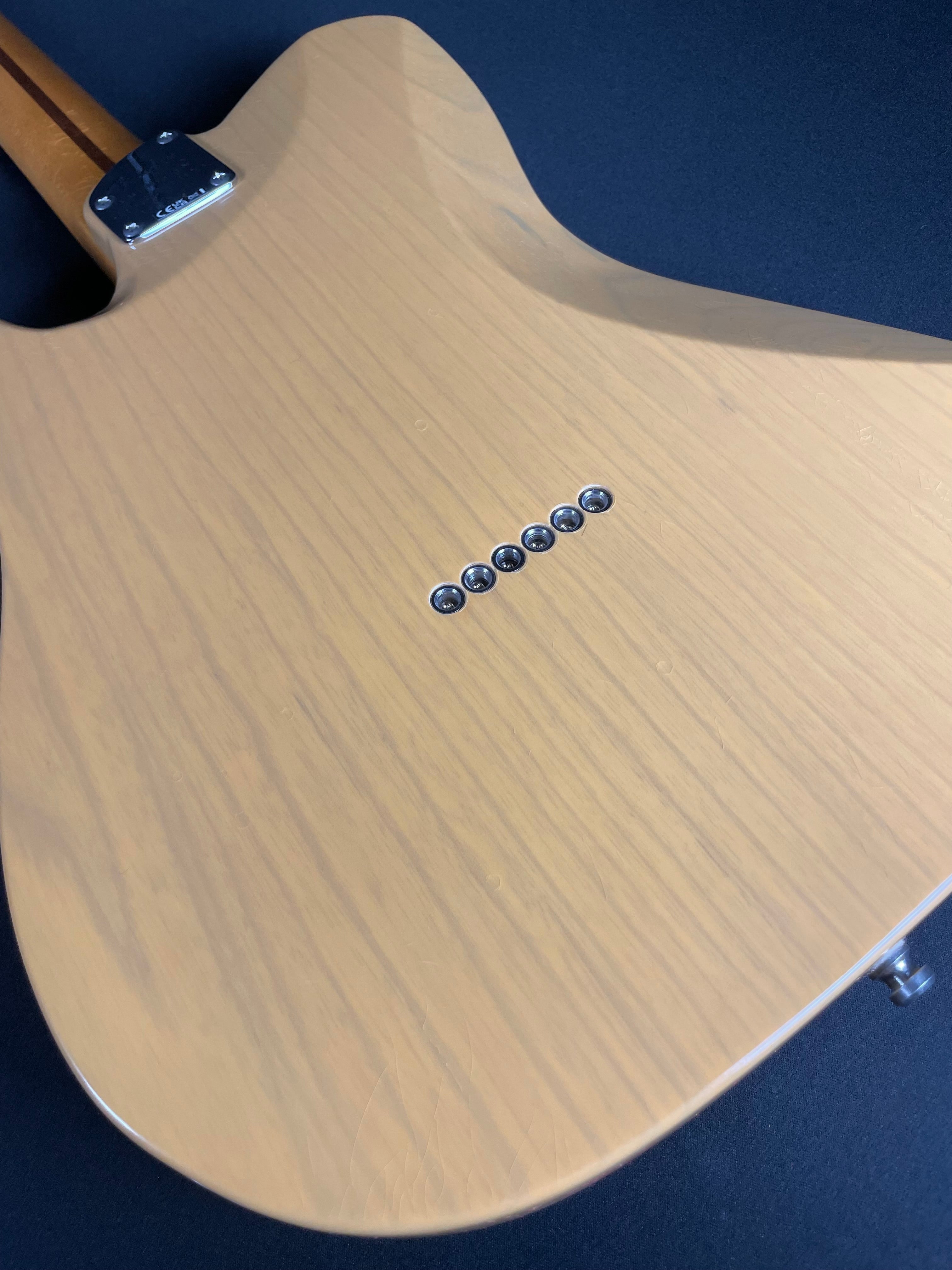 Fender American Ultra Luxe Vintage '50s Telecaster - Butterscotch Blonde - Metronome Music Inc.