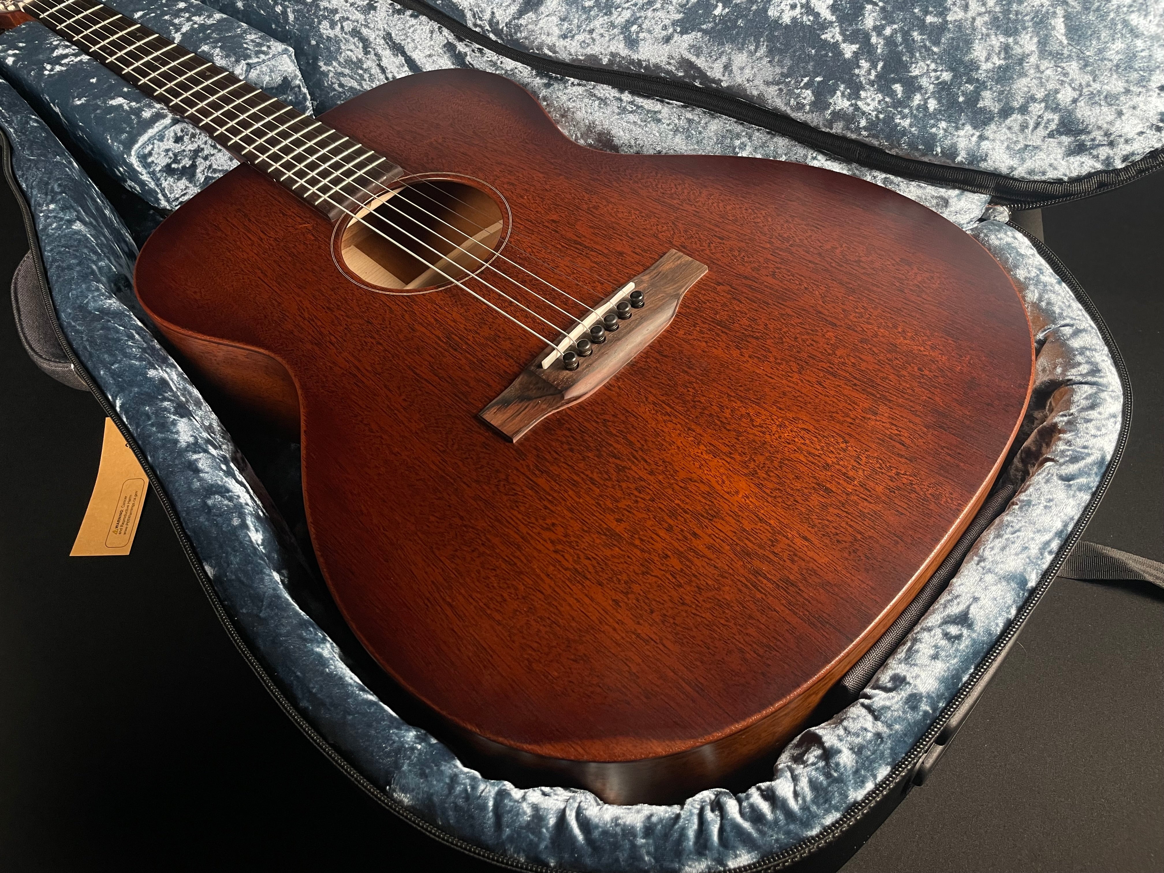 Martin 000-15M StreetMaster w/Softshell Case, Mahogany - Satin - Metronome Music Inc.
