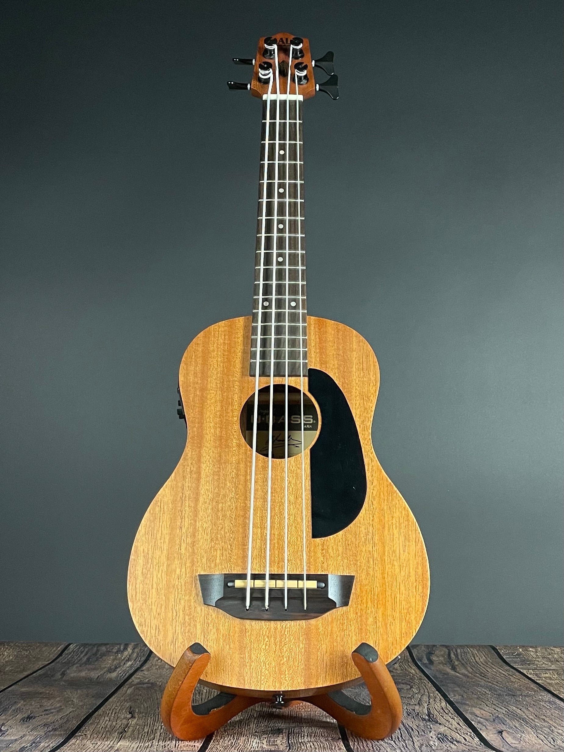Kala Bakithi Kumalo Signature Acoustic-Electric U•BASS - Metronome Music Inc.
