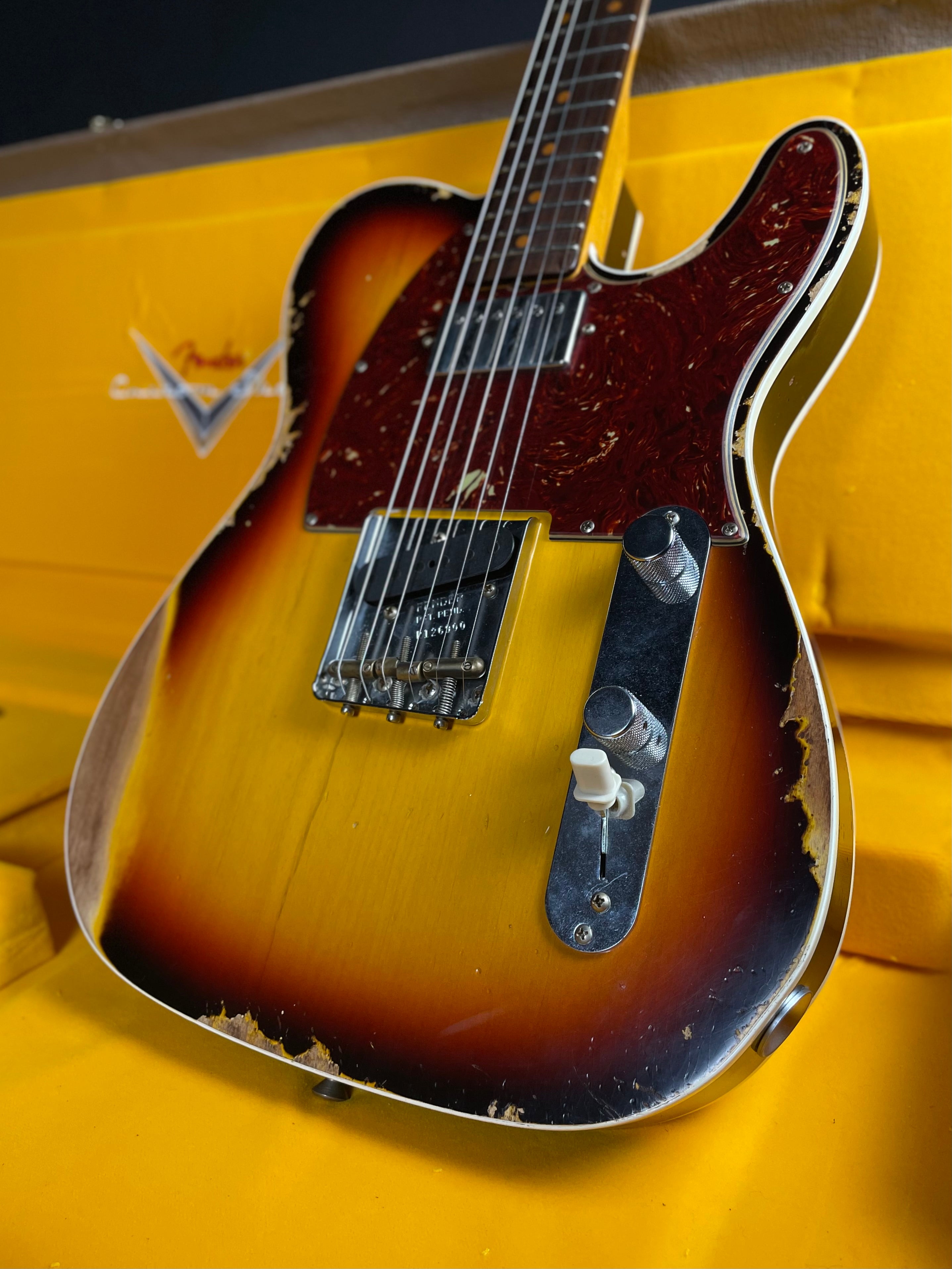 Fender Custom Shop LTD Reverse 1960 Tele Custom, Heavy Relic - 3-Color Sunburst
