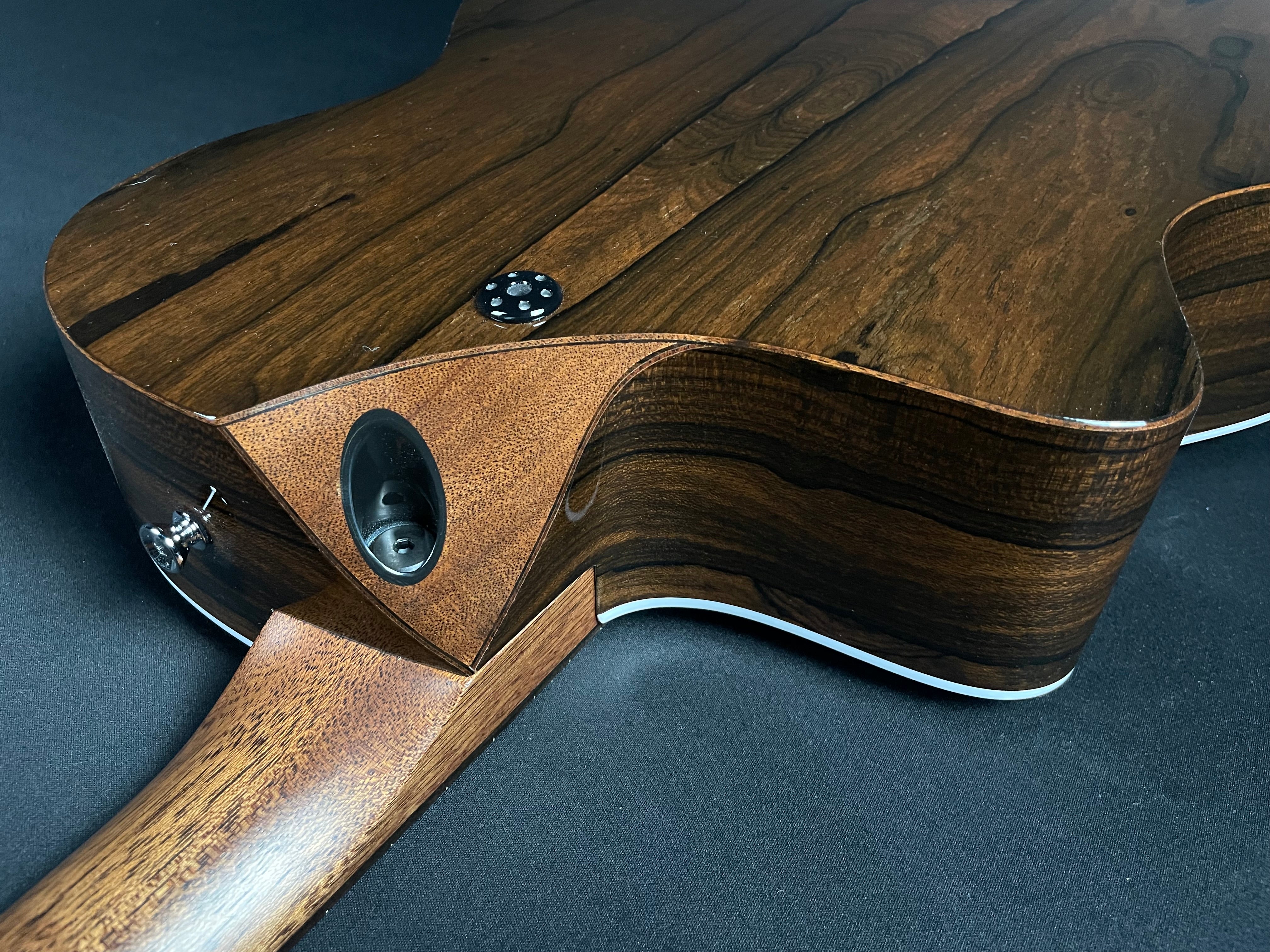 Martin SC-13E Special w/Soft-Shell Case- Burst (2025) - Metronome Music Inc.