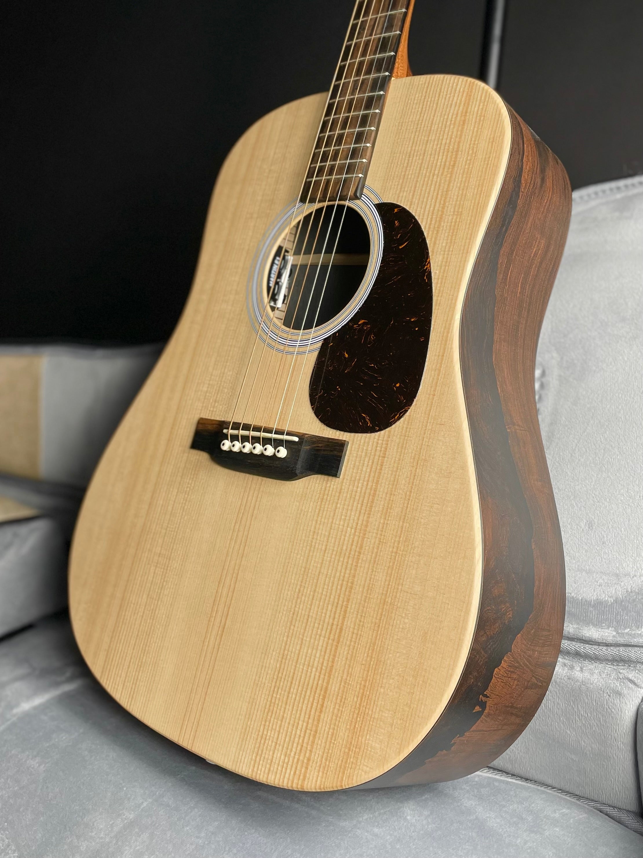 Martin D-X2E Billy Strings w/Soft Case - Natural (2025) - Metronome Music Inc.