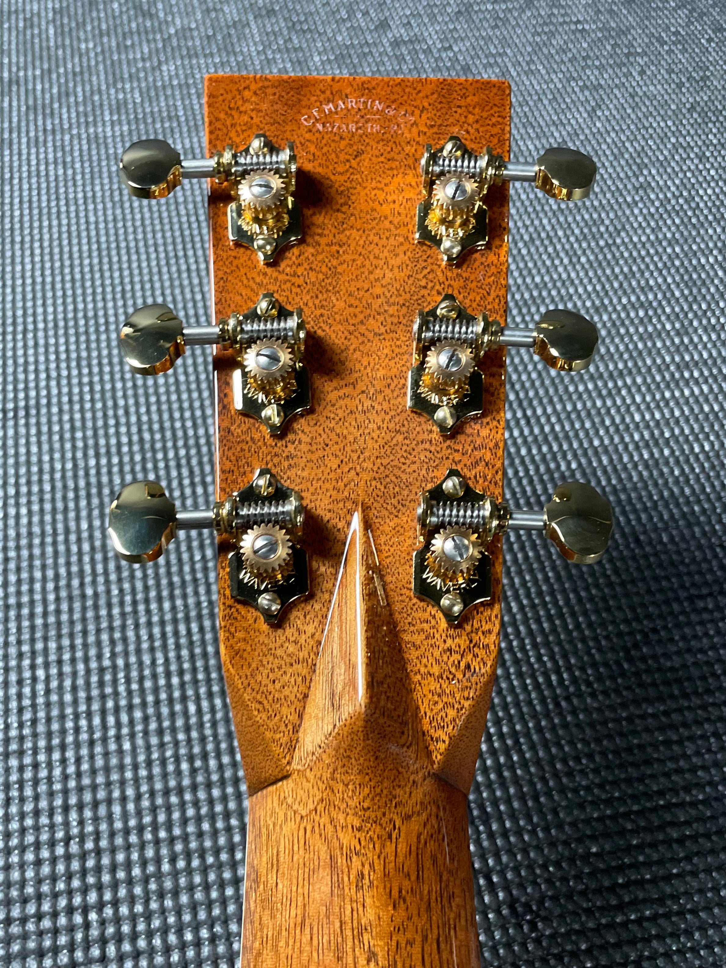 Martin D-42 Modern Deluxe w/Hardshell Case, Natural (2025) - Metronome Music Inc.