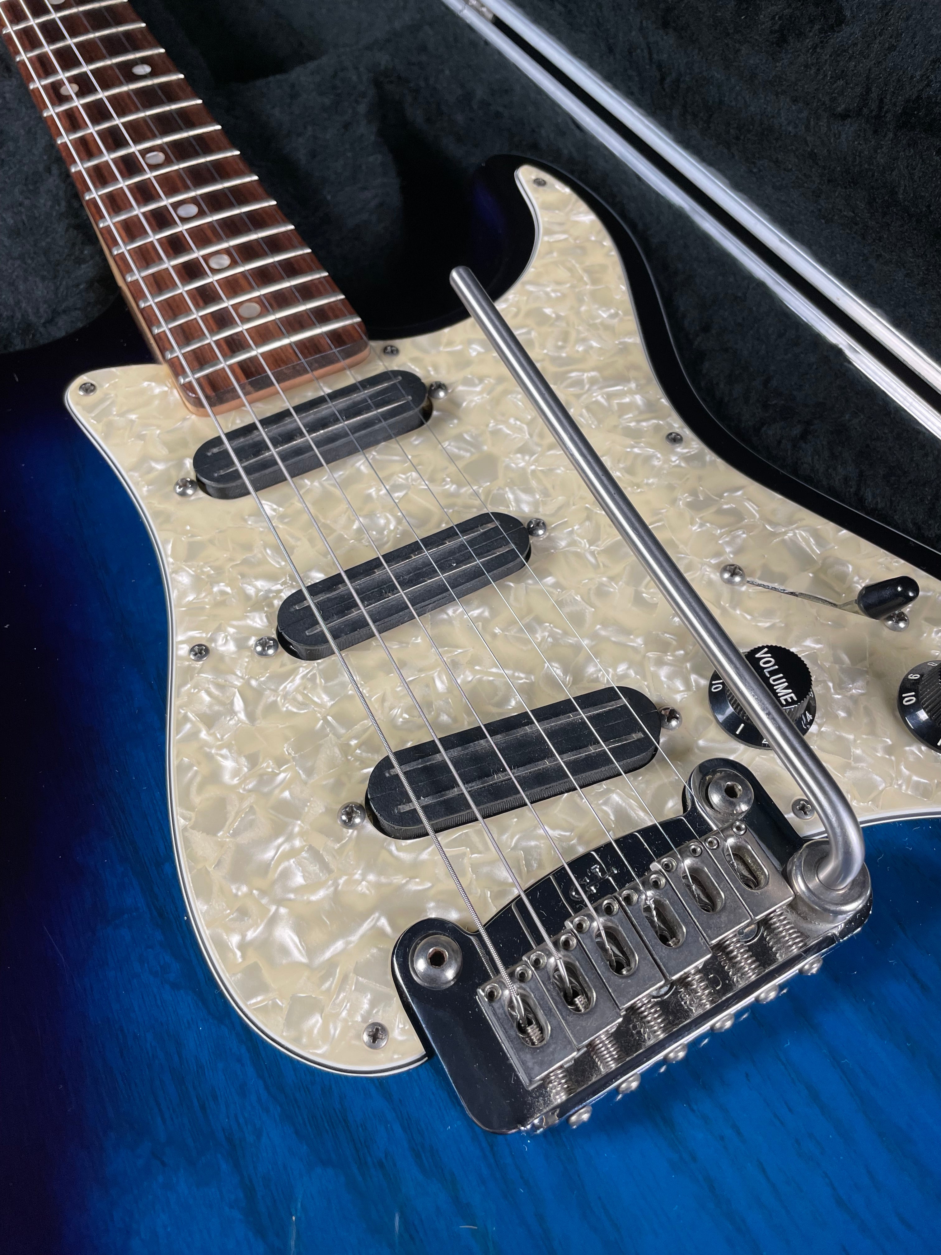 Fullerton USA Deluxe Legacy with Rosewood Fretboard - Blue Burst