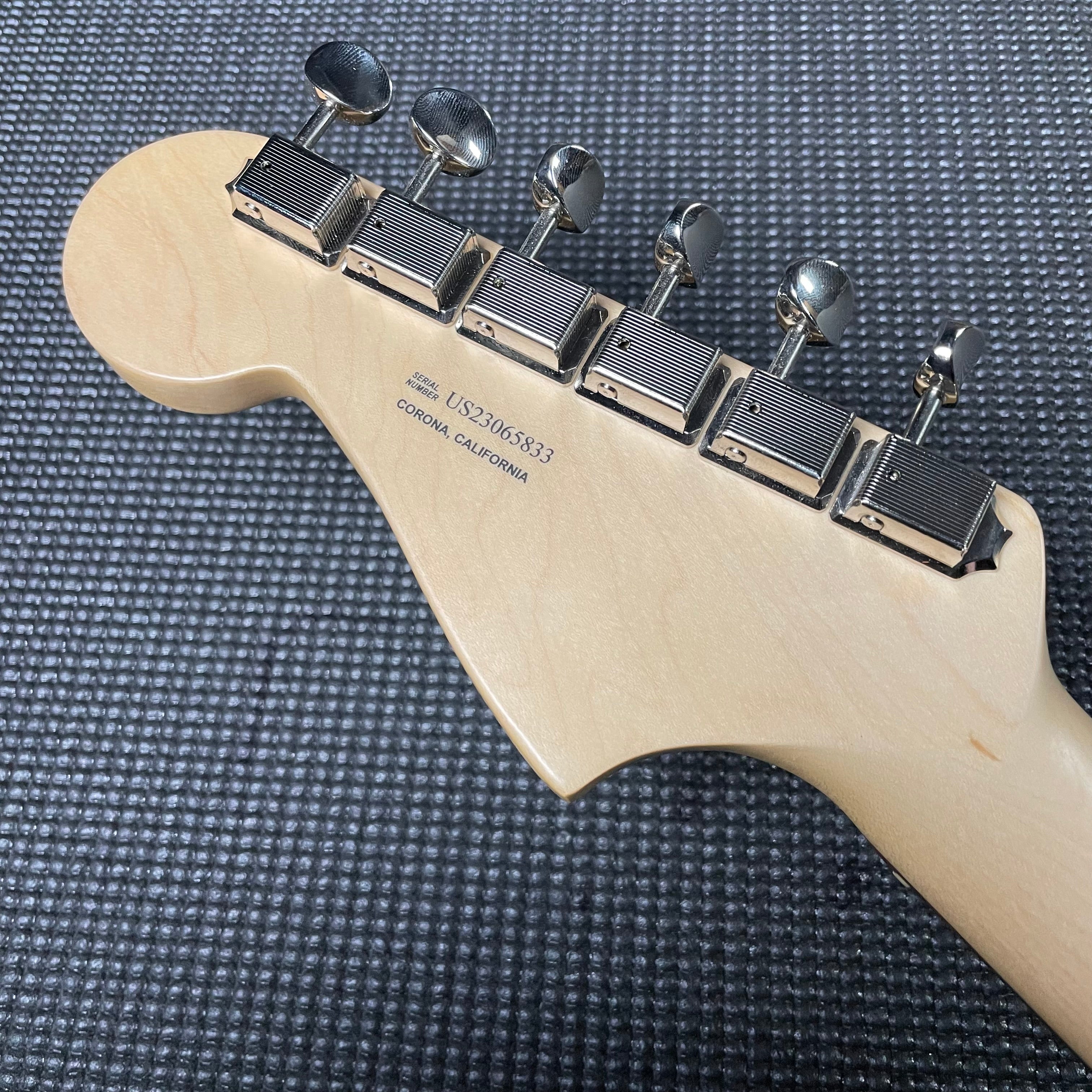 Fender American Performer Jazzmaster, Rosewood- 3-Tone Sunburst - Metronome Music Inc.