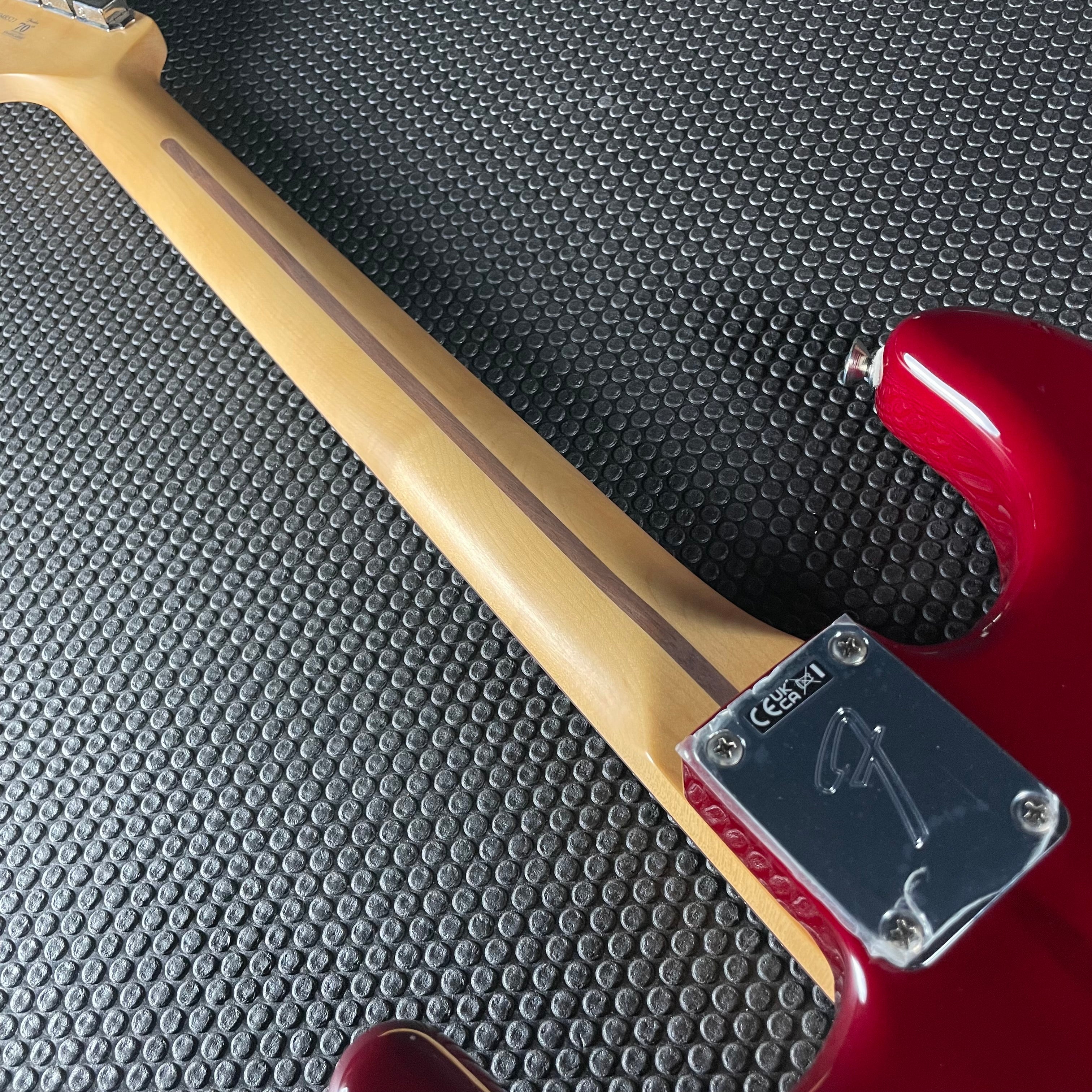 Fender Player II Stratocaster, Rosewood- Transparent Cherry Burst (6lbs 6oz) - Metronome Music Inc.