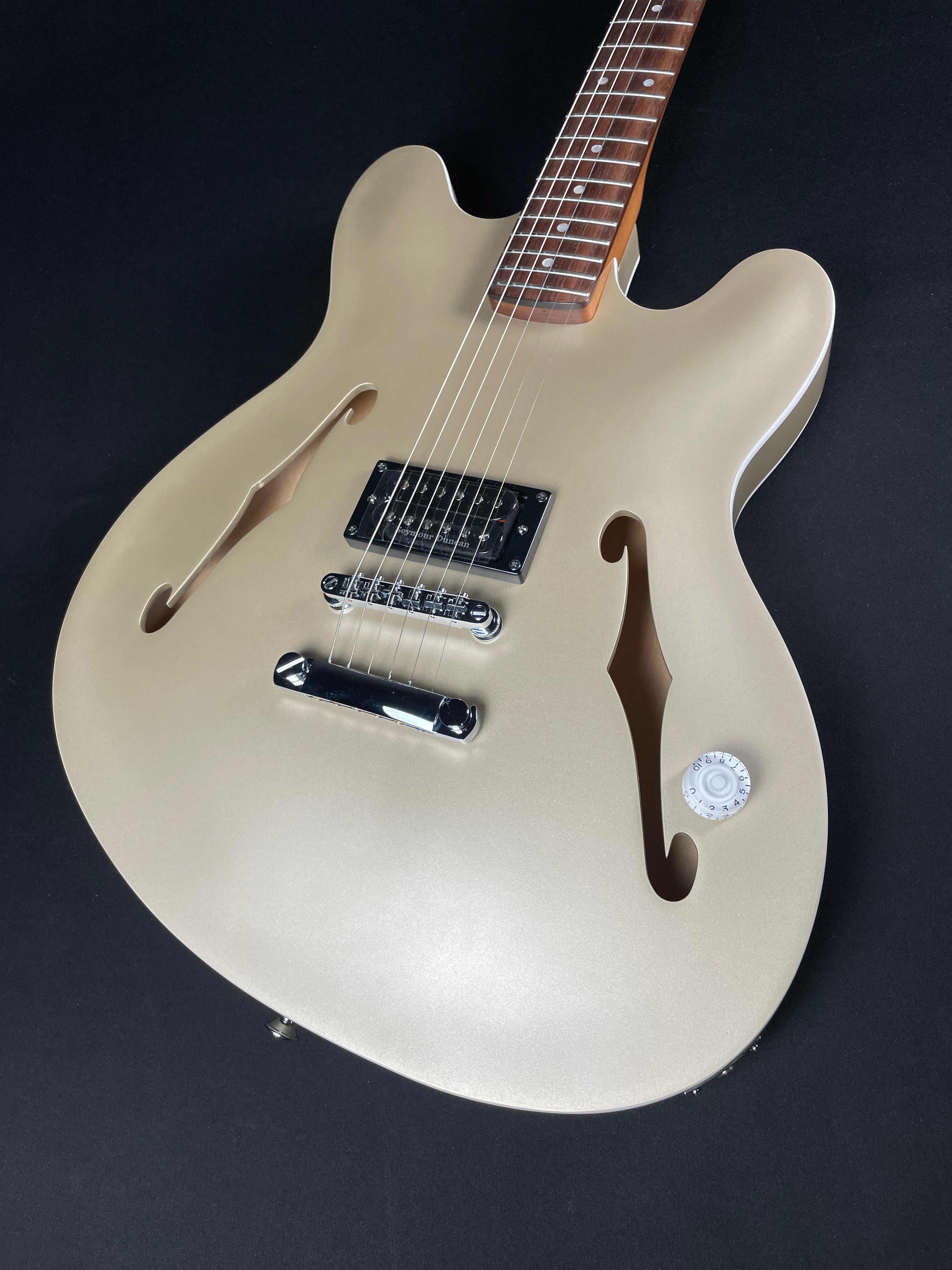Fender Tom DeLonge Starcaster - Satin Shoreline Gold (MINT) - Metronome Music Inc.