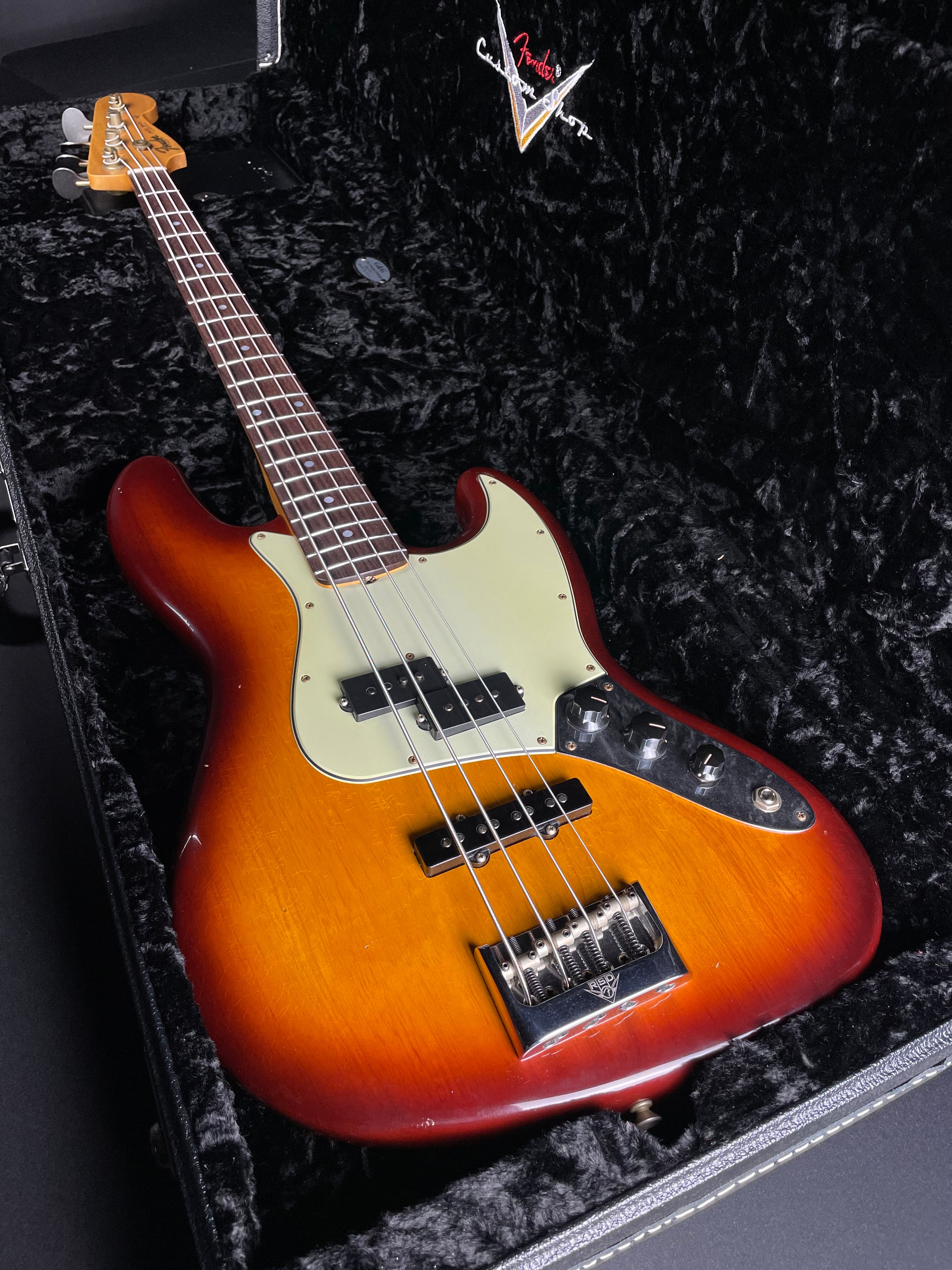 Fender Custom Shop Limited Jazz Bass Special Journeyman - Tobacco Sunburst - Metronome Music Inc.