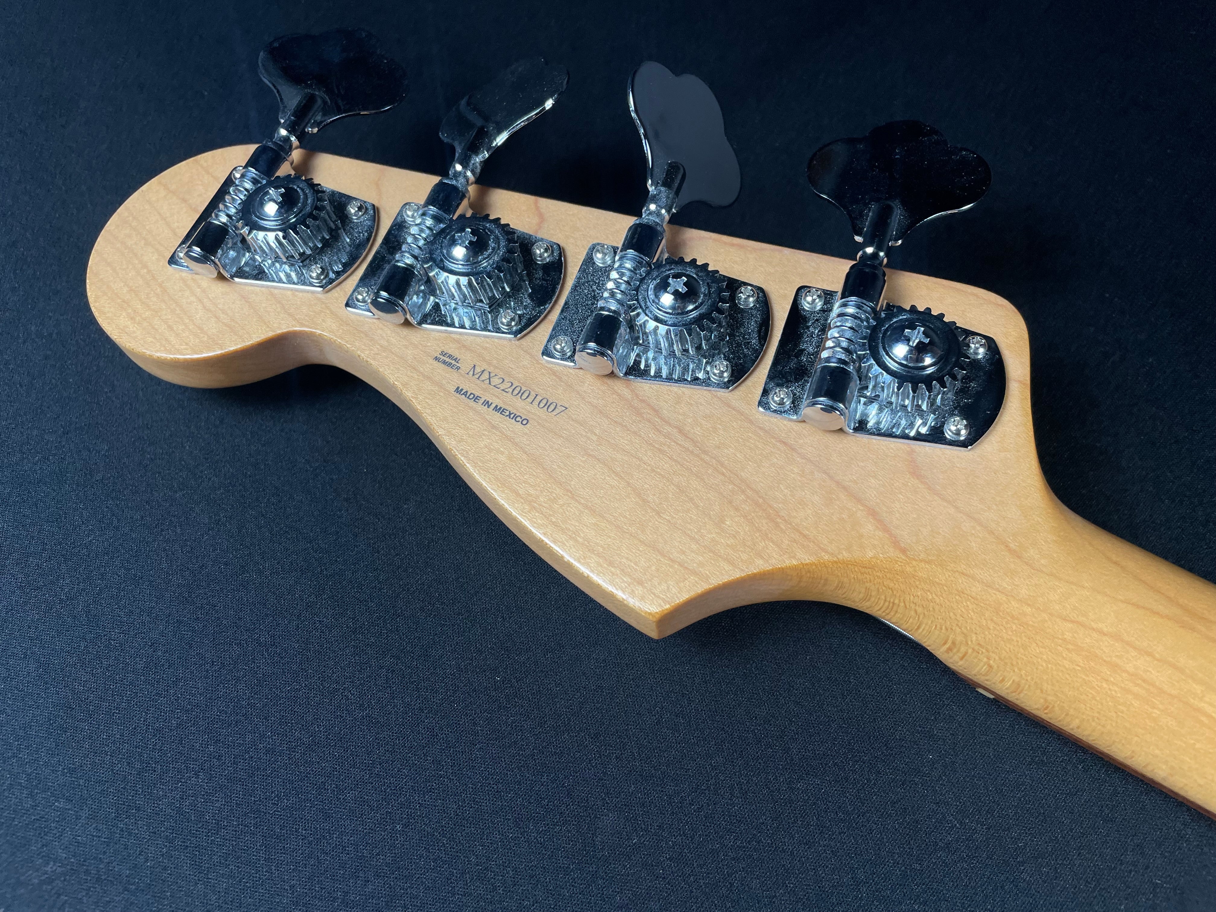 Fender Player Plus Active Meteora Bass - Tequila Sunrise (2022) - Metronome Music Inc.