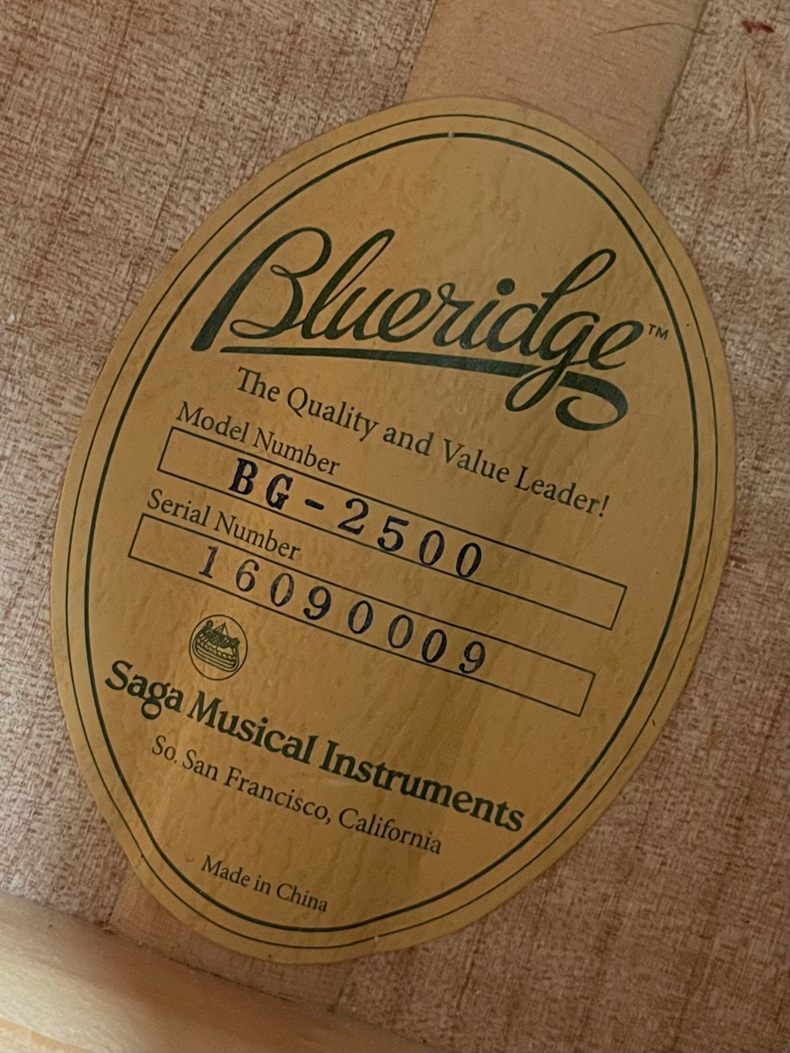 Blueridge BG-2500 Historic Series Super Jumbo Acoustic Guitar (2016) - Metronome Music Inc.