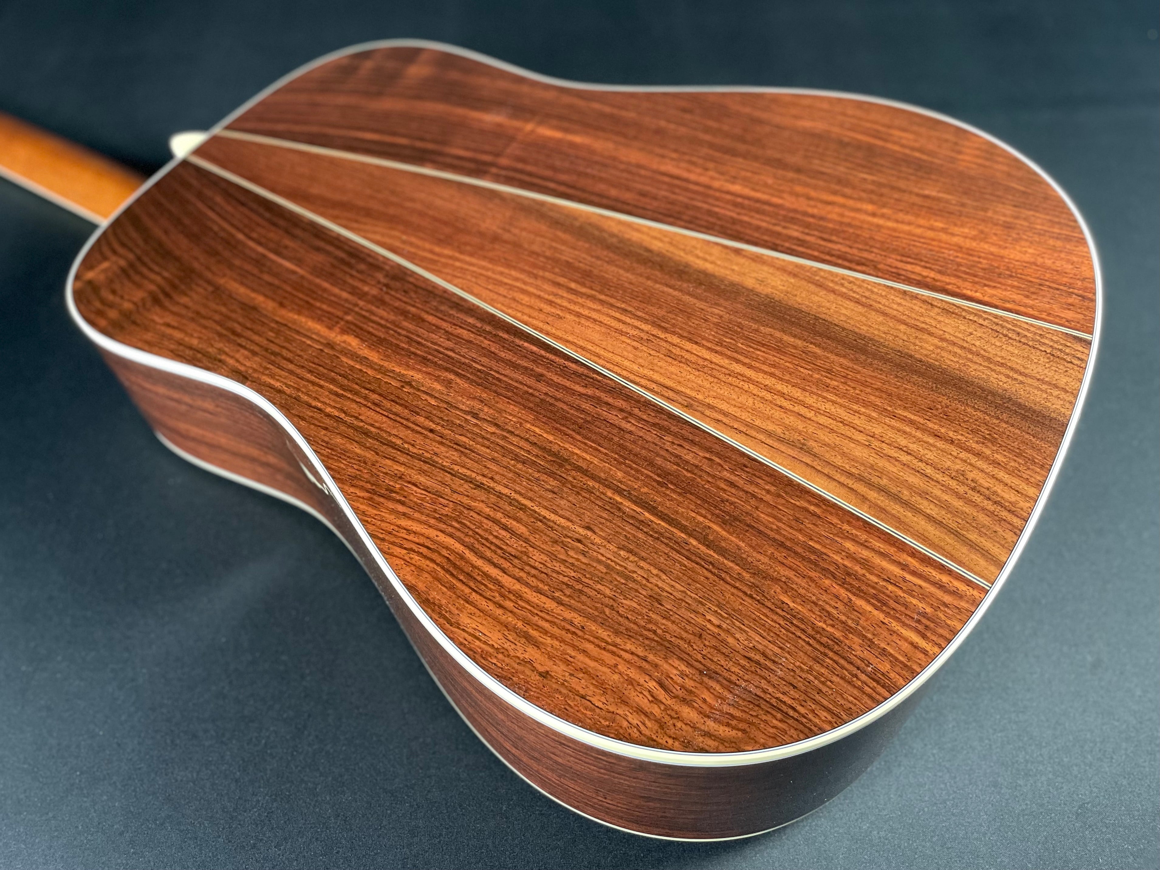 Martin D-35 Standard w/Hardshell Case - Natural (2025) - Metronome Music Inc.