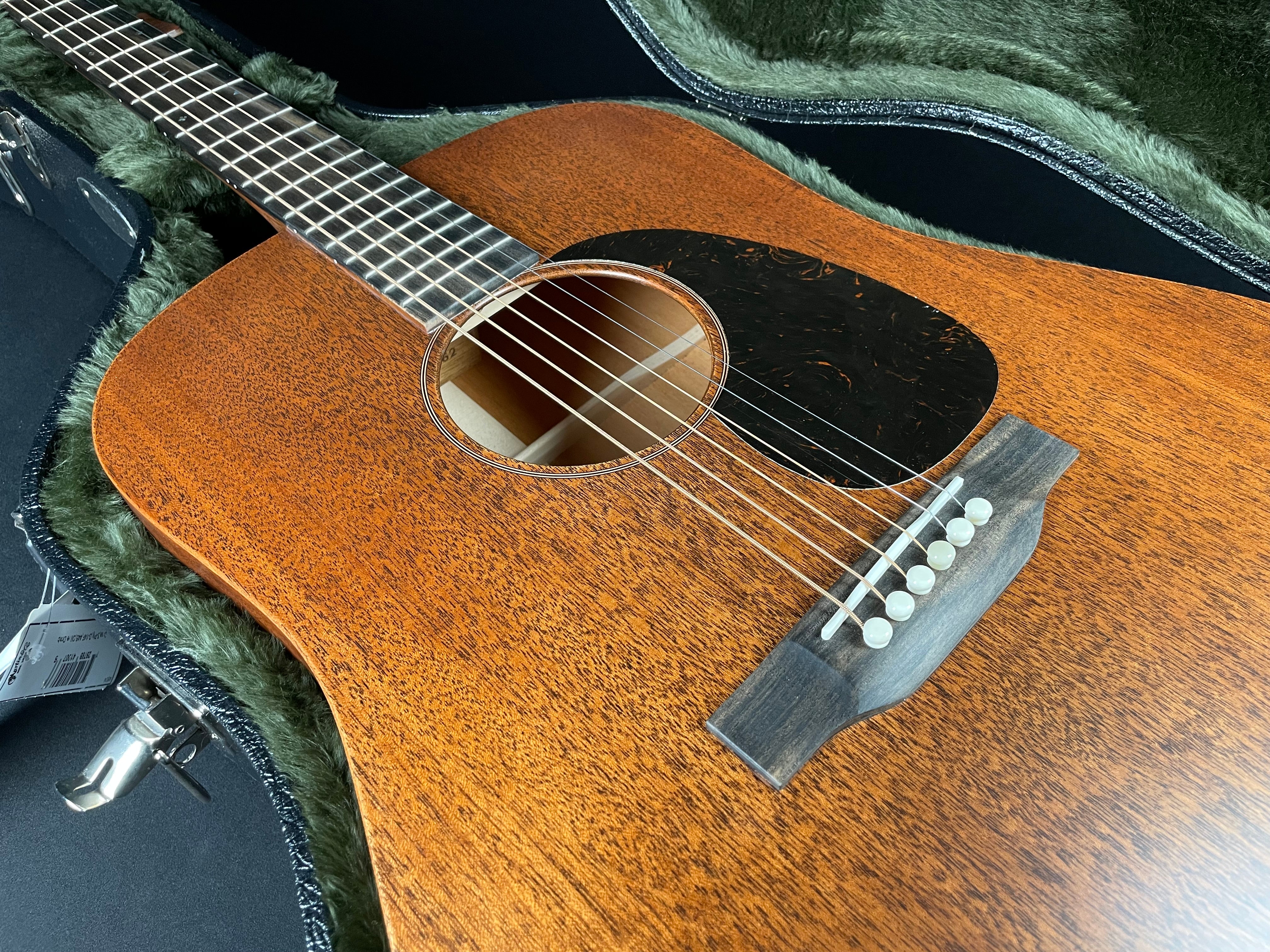 Martin D-17 w/Hardshell Case - Mahogany (2025) - Metronome Music Inc.