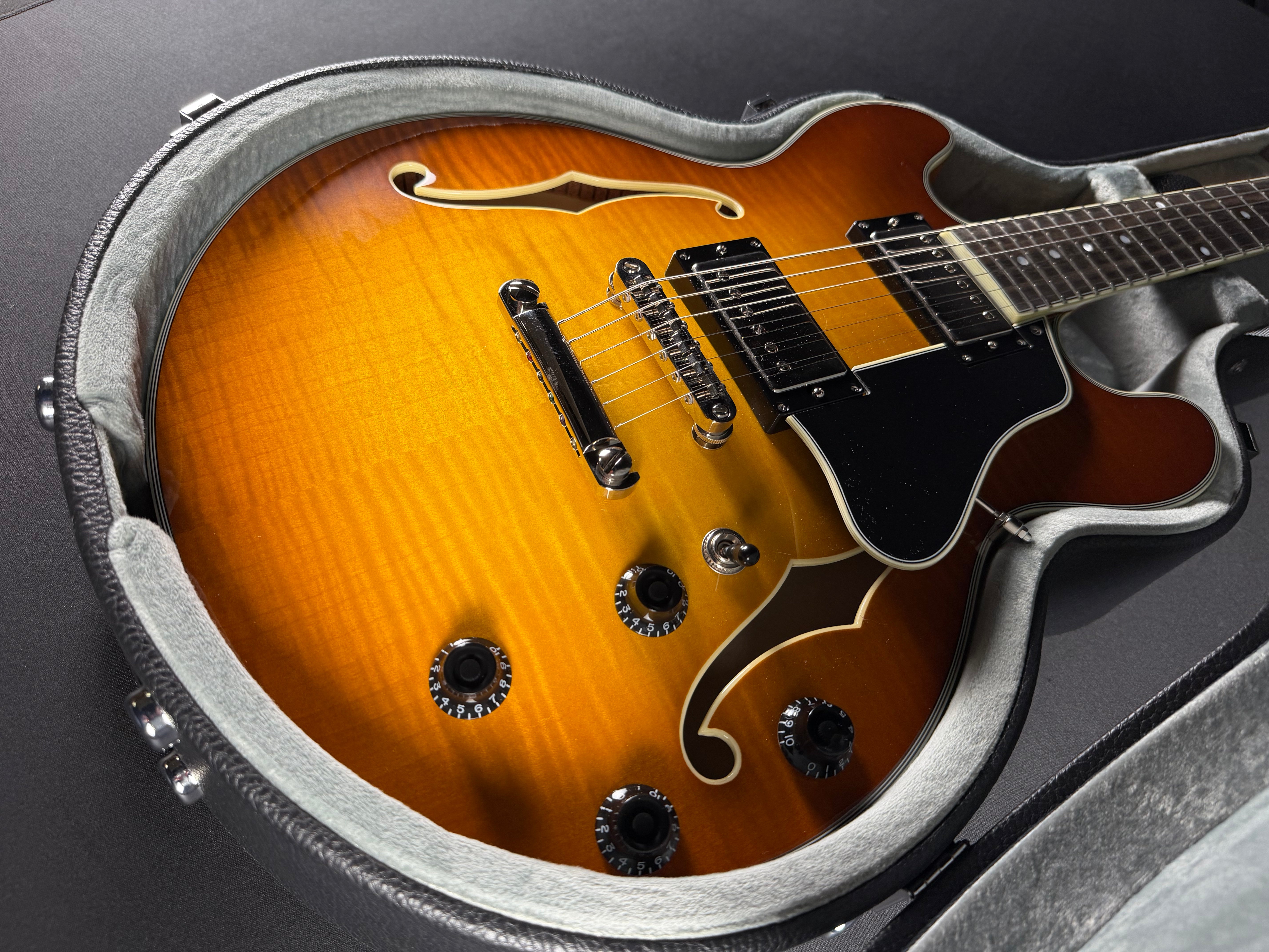 Eastman TG484 w/Hardshell Case - Goldburst (Used)