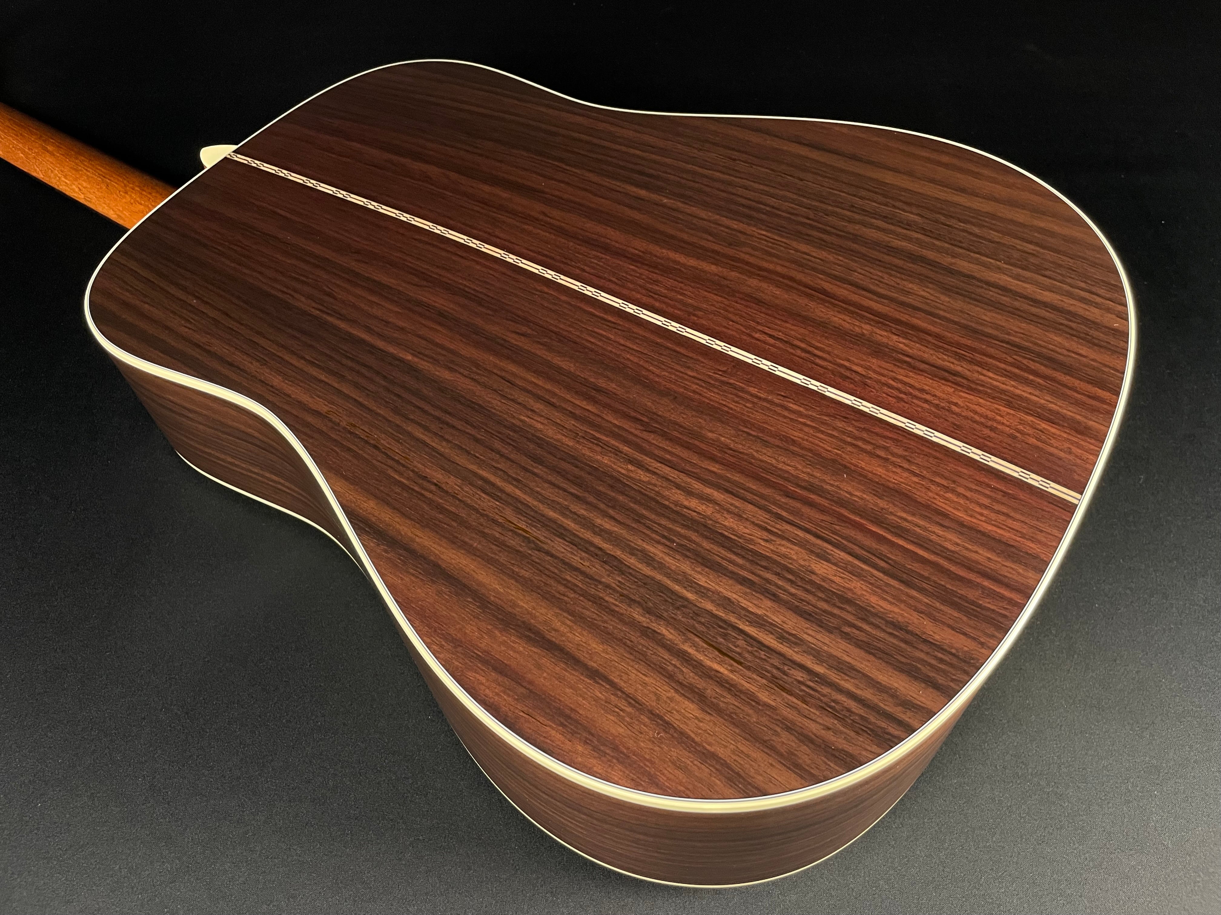 Martin D-28 Standard w/Hardshell Case - Satin Natural (2025) - Metronome Music Inc.