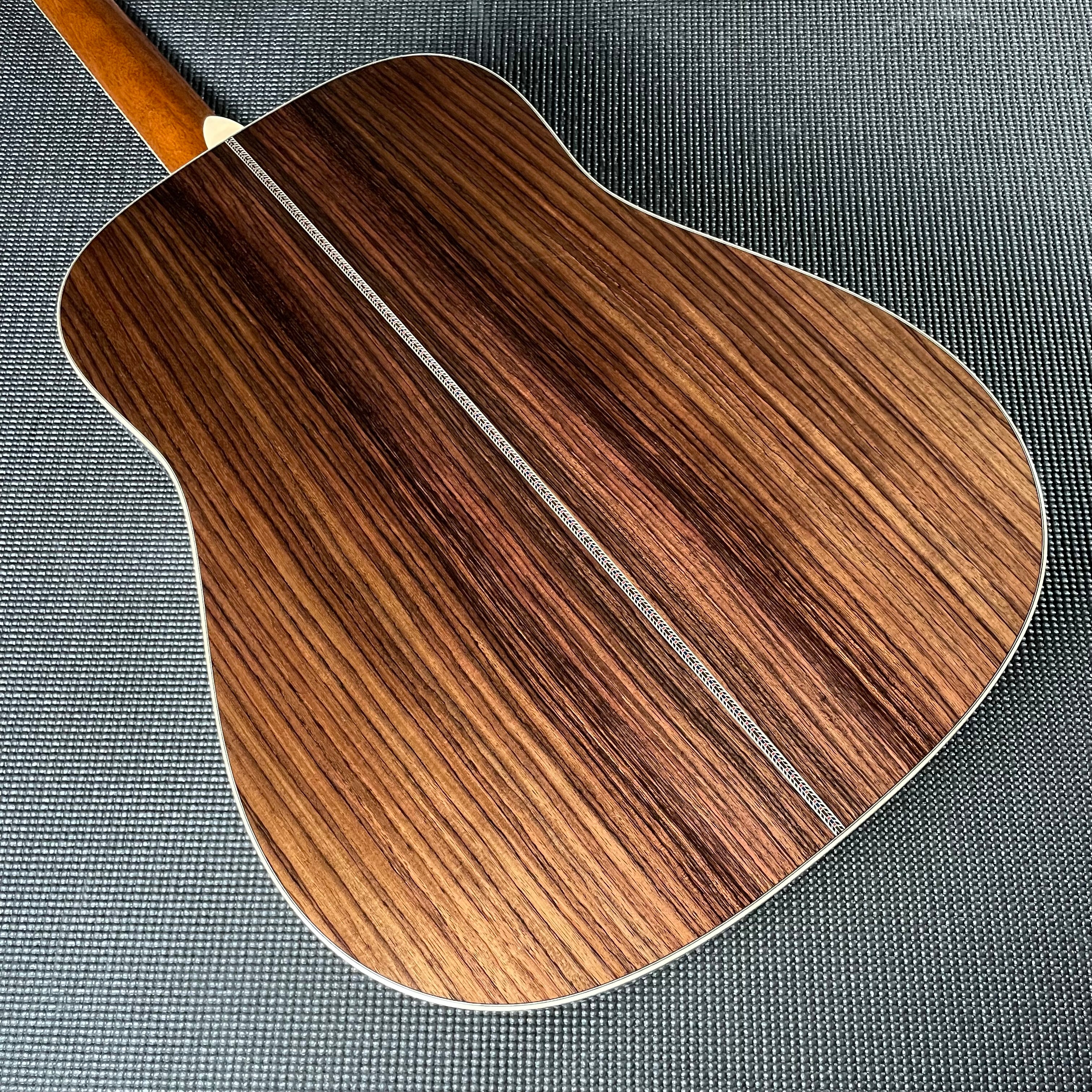 Martin D-42 Modern Deluxe w/Hardshell Case, Natural (2025) - Metronome Music Inc.