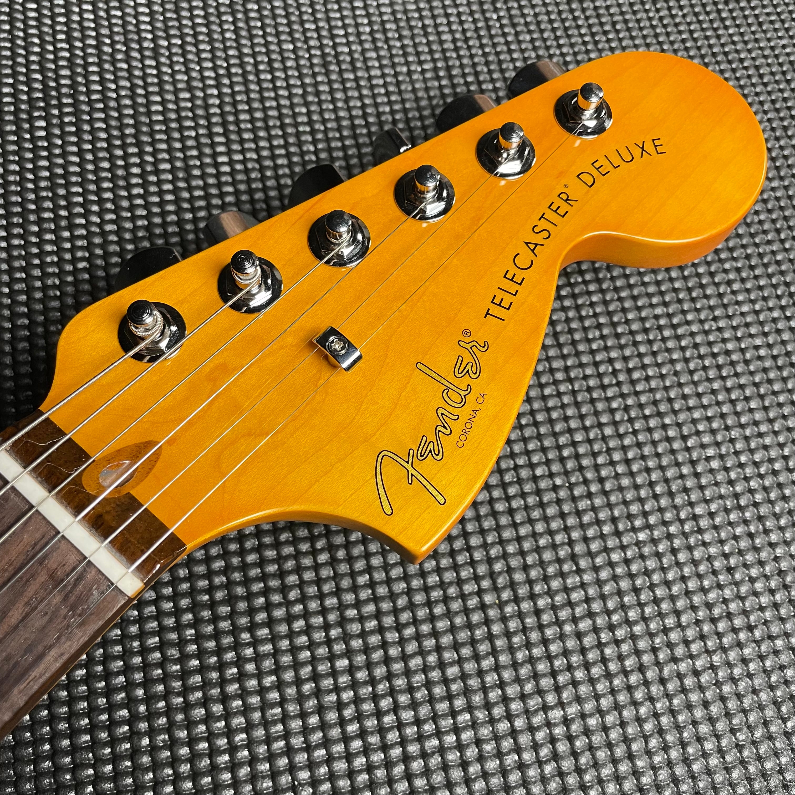 Fender American Professional II Telecaster Deluxe - Mercury - Metronome Music Inc.